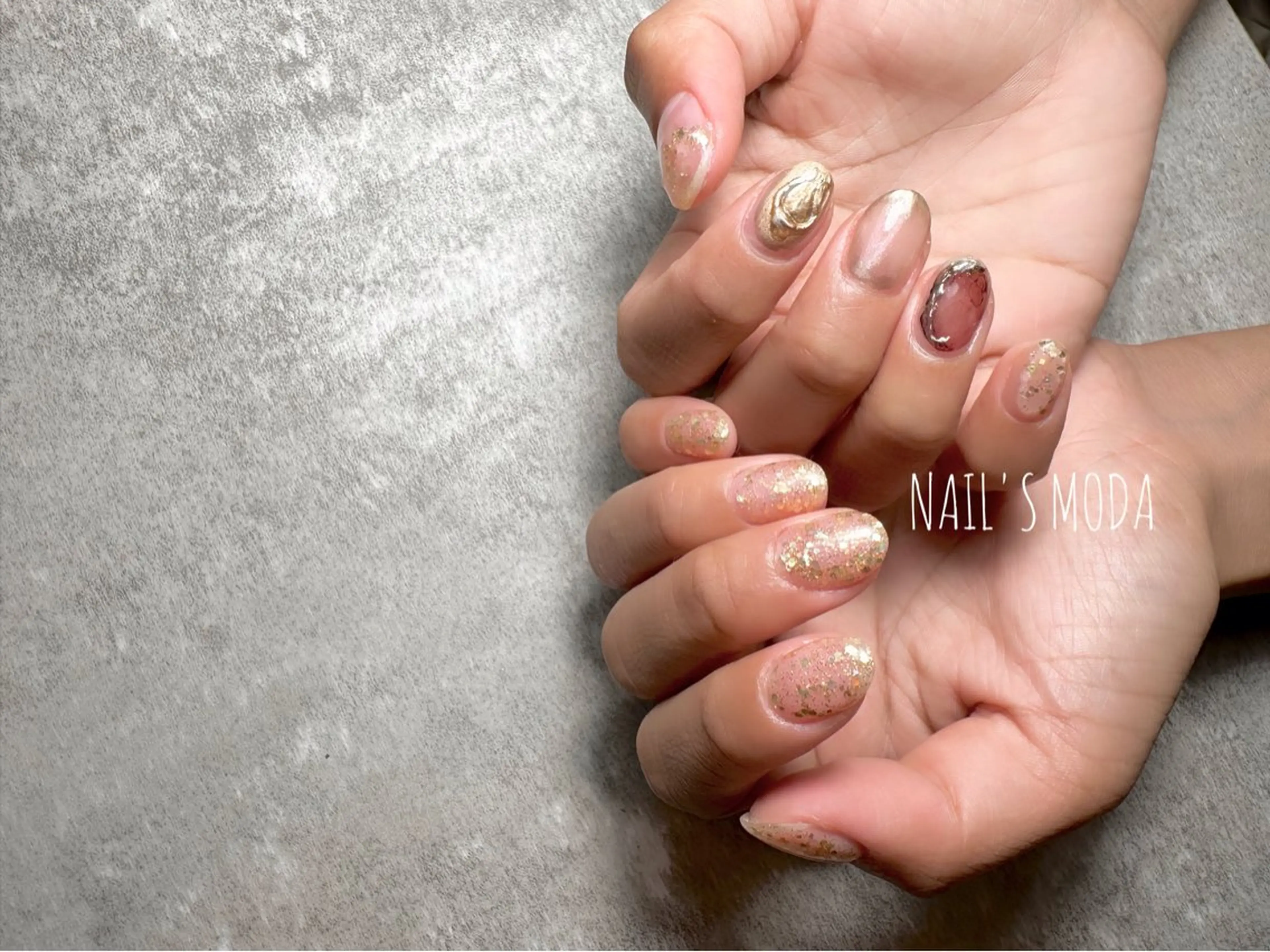 ネイル ニュアンスネイル NAIL'S MODAのネイルデザイン