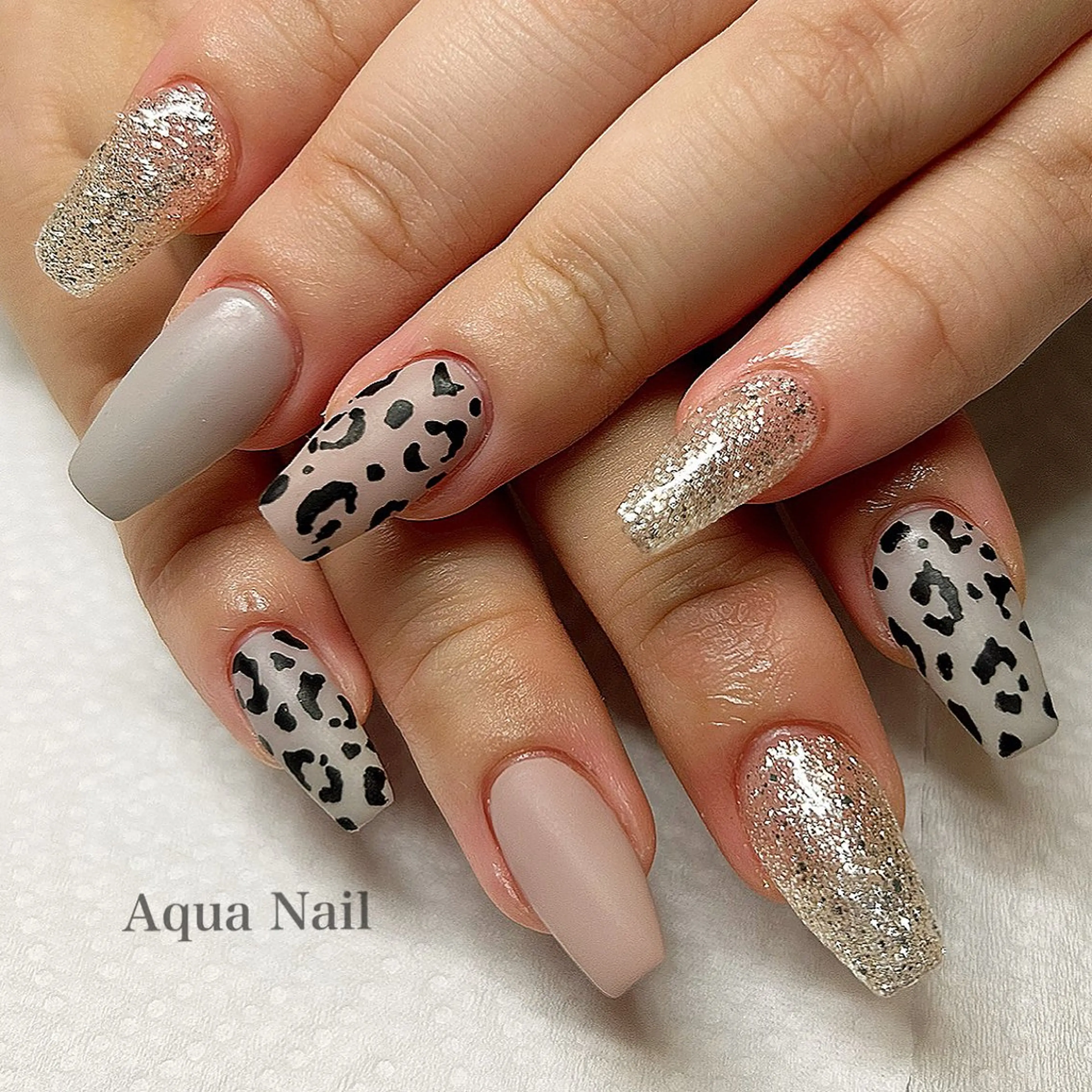 ネイル アニマル柄 マットネイル ハンドネイル AQUA NAILのネイルデザイン