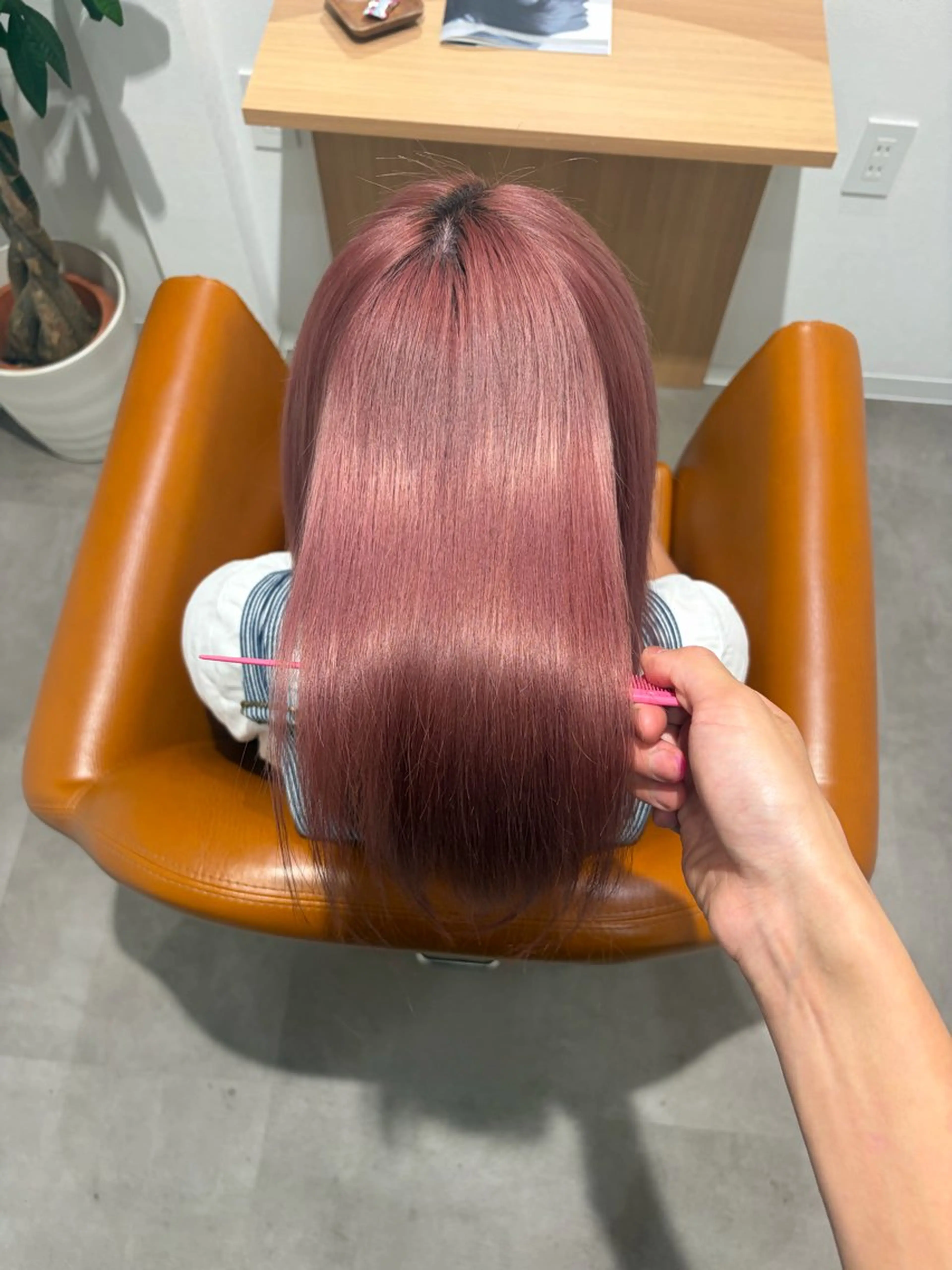 セミロング カット ヘアカラー トリートメント 【ハイライト】 YUYAのヘアスタイル