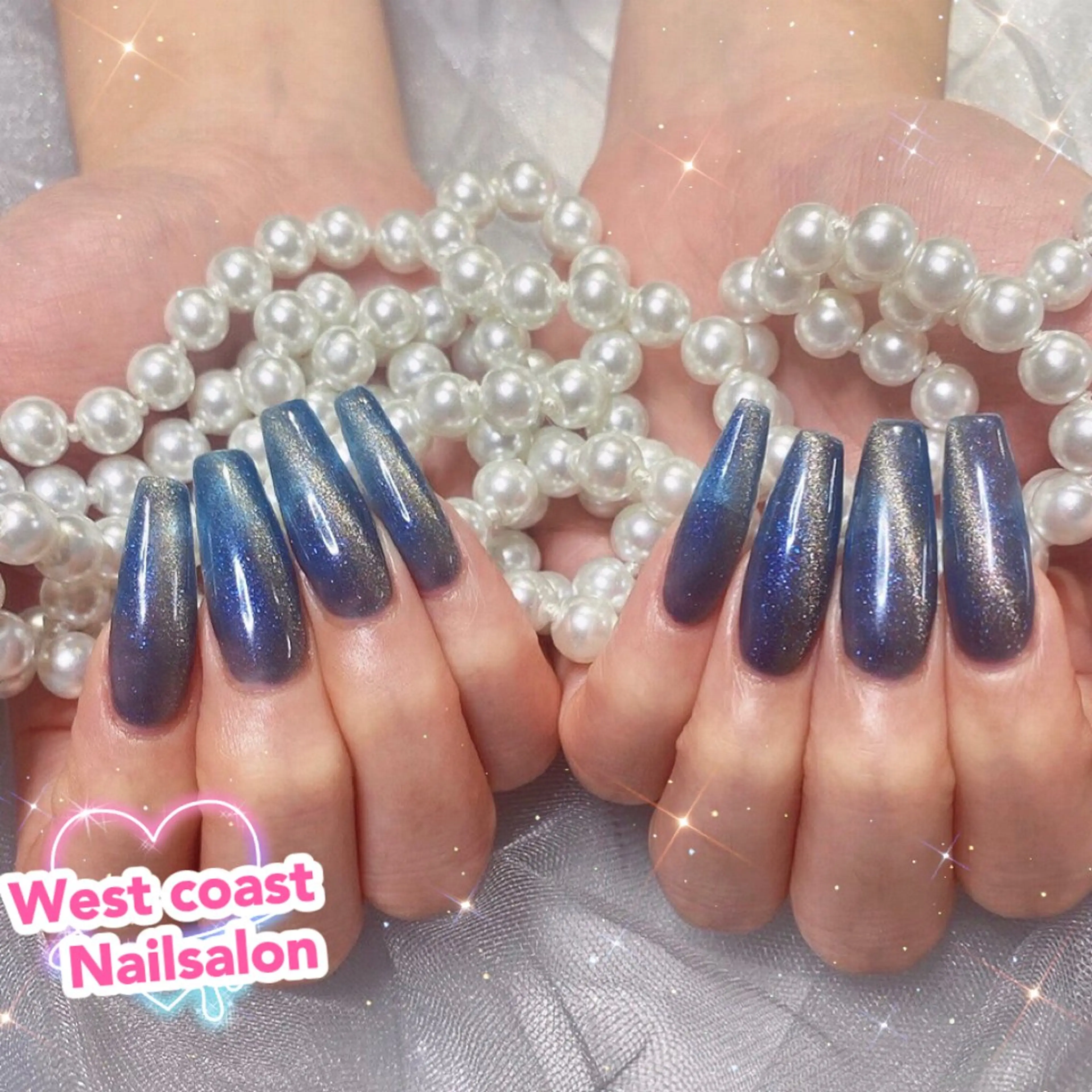 ネイル グラデーション 韓国ネイル マグネットネイル 持ち込み ニュアンスネイル リボン、ガーリー パーツ放題専門店のネイルデザイン