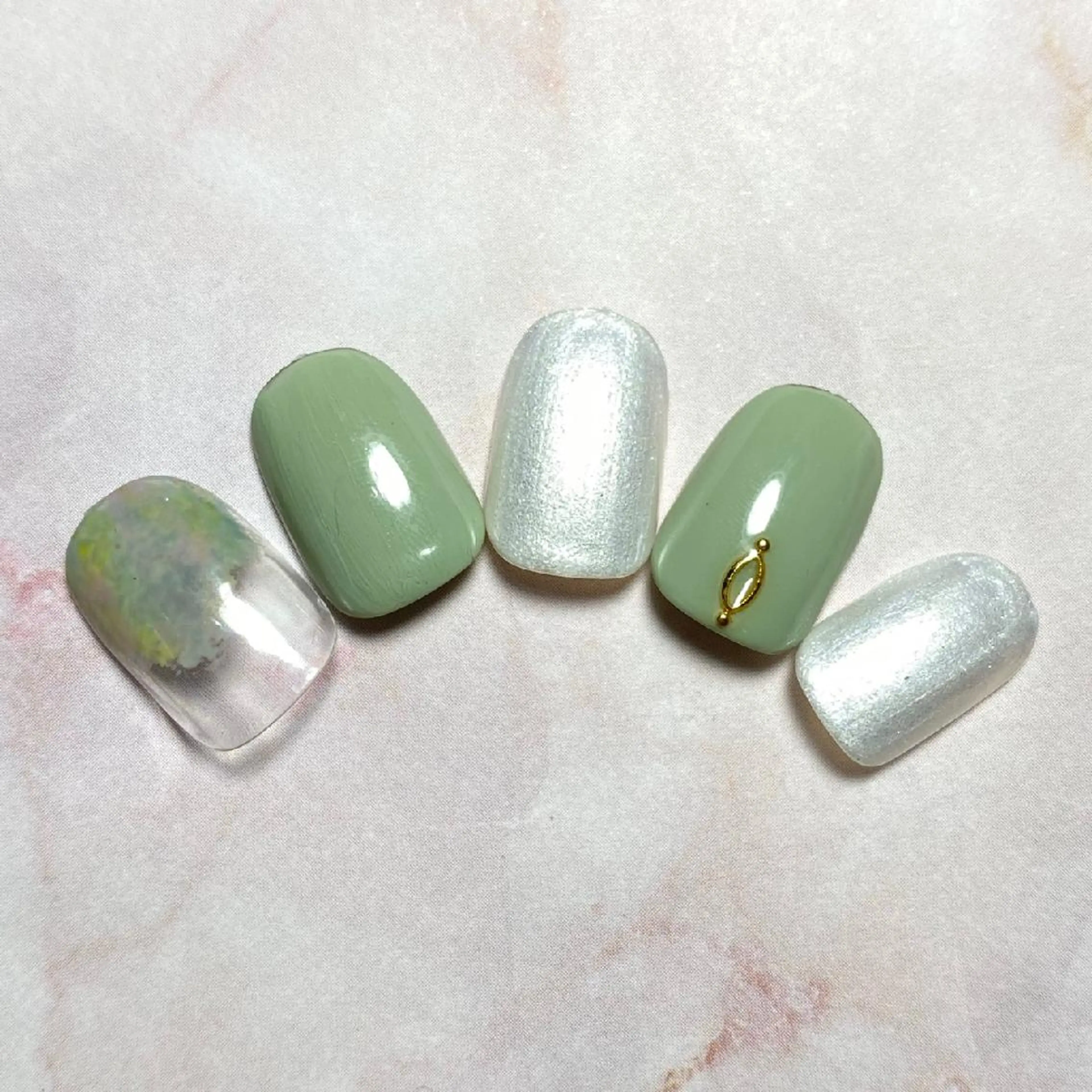 ネイル ハンドネイル Nail&eye Belire 新宿のネイルデザイン