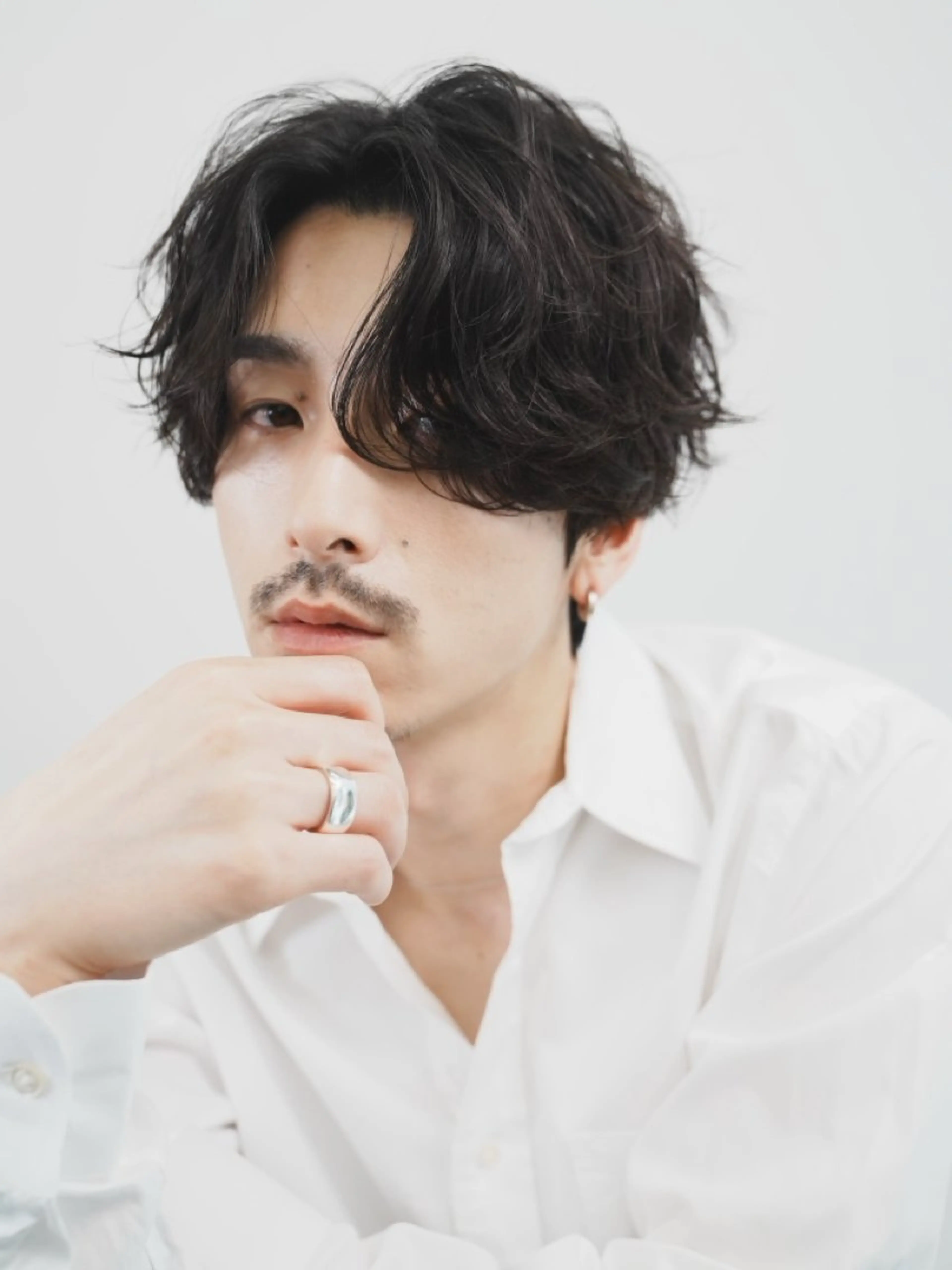 ショート パーマ メンズ 菅野 智敬のヘアスタイル