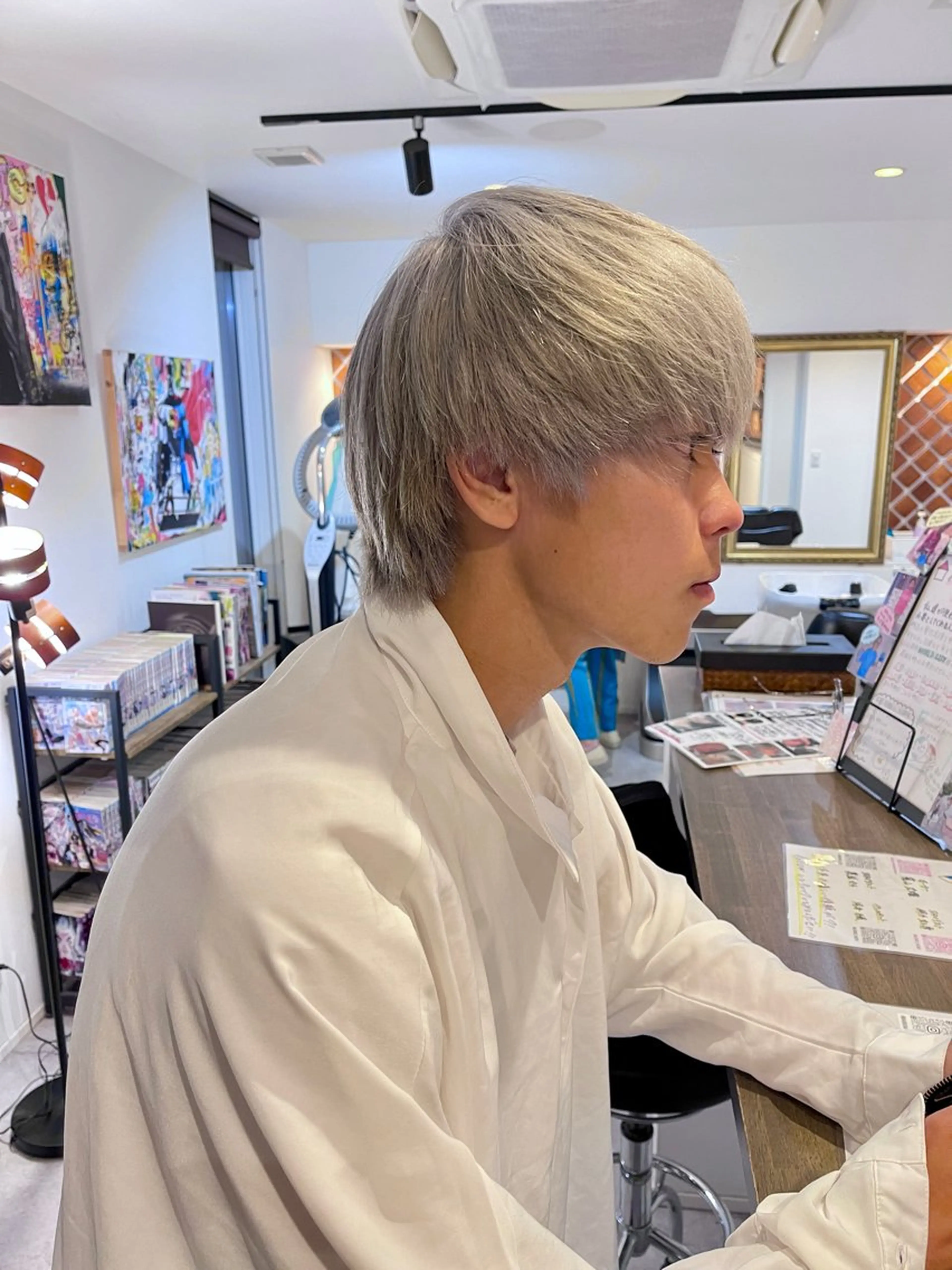 カラー ブリーチ 女性理容師 黒岩　さちのヘアスタイル