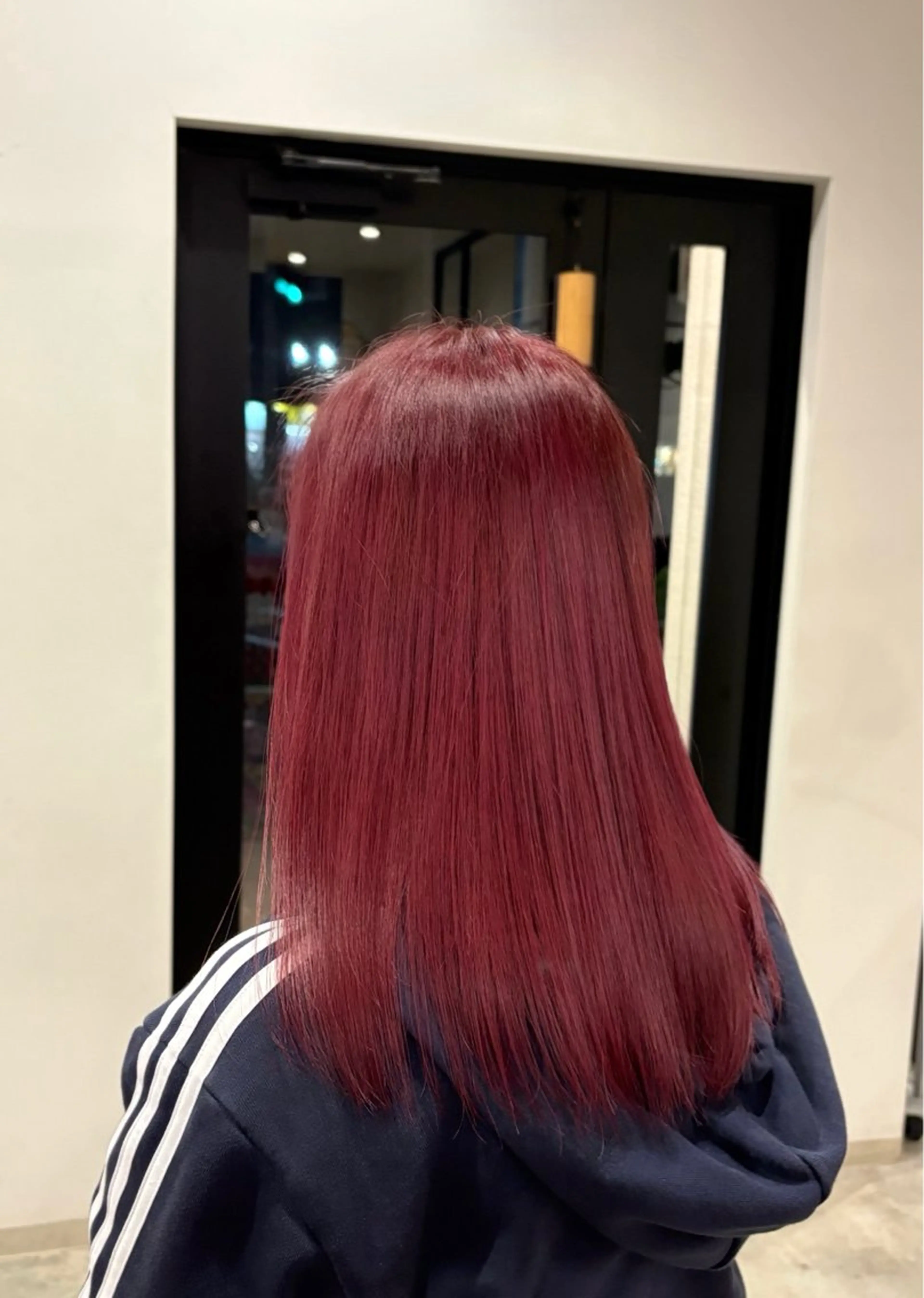 セミロング ヘアカラー 大浦 姫奈のヘアスタイル