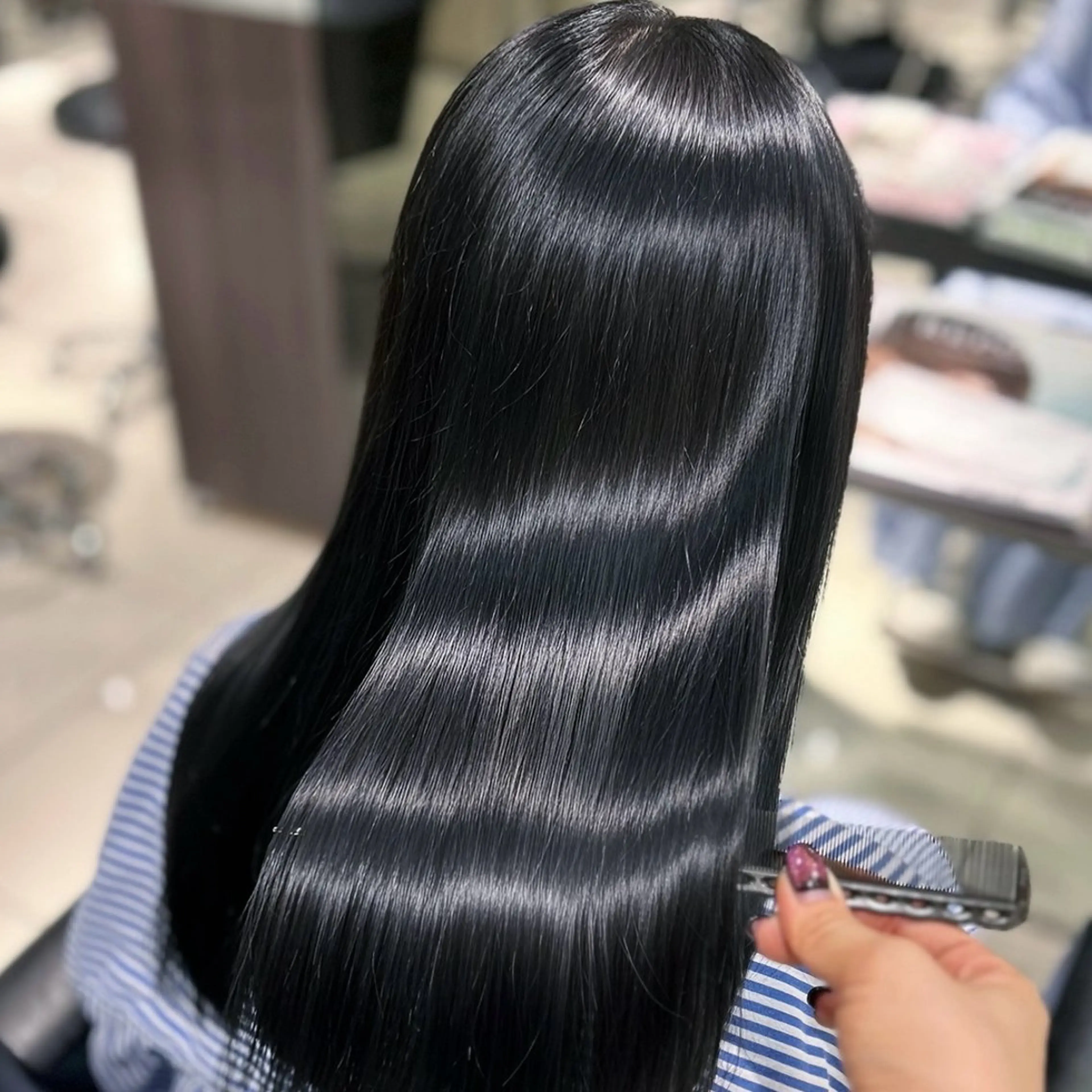 ロング カラー 黒髪 透明感カラー ネイビーカラー 韓国風ヘア しゅり🍎/アレンジ 🎀/髪質改善✨️のヘアスタイル