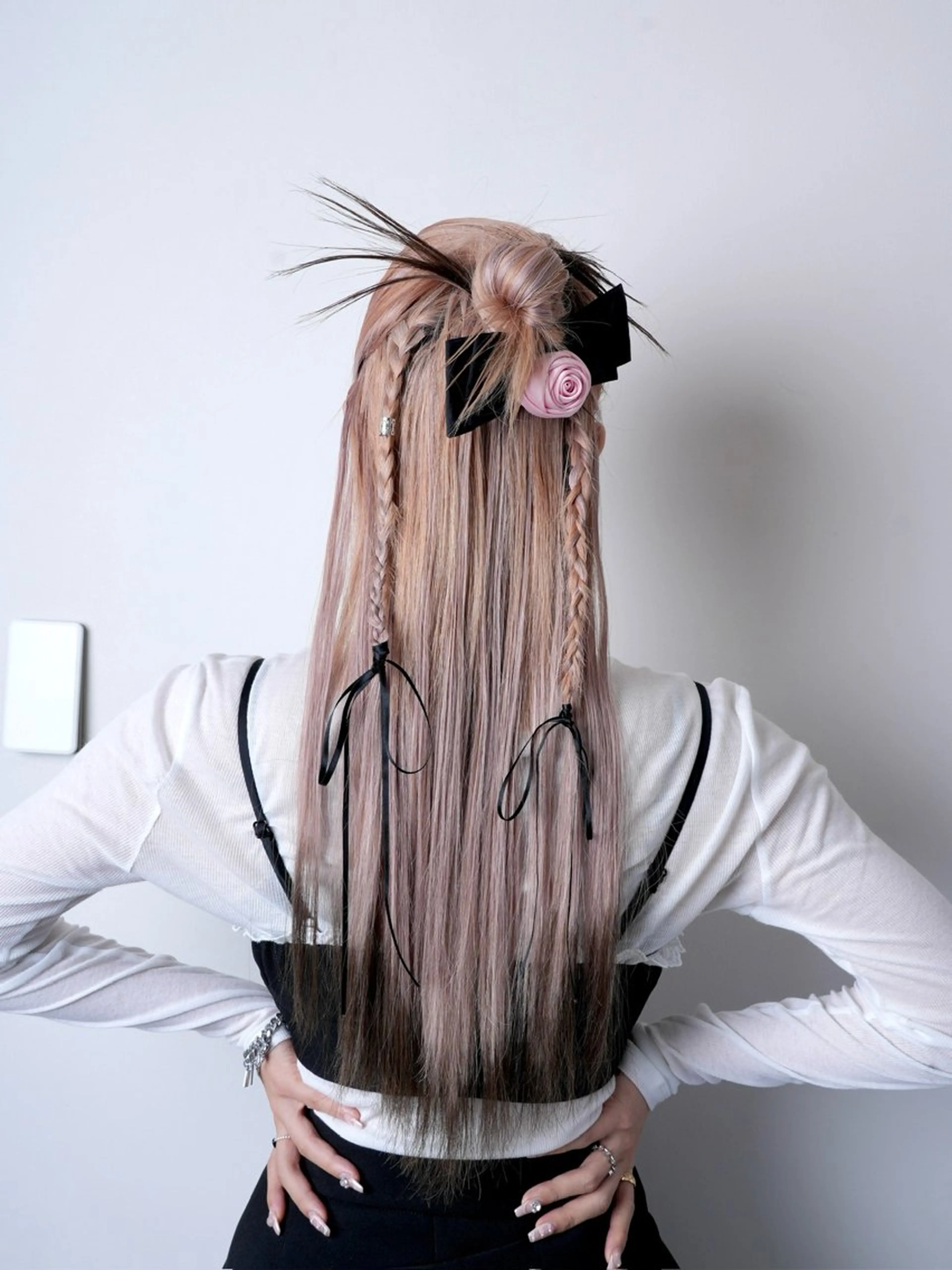 ロング ヘアアレンジ 推し活専用 【派手髪】飯野ゆかりのヘアスタイル