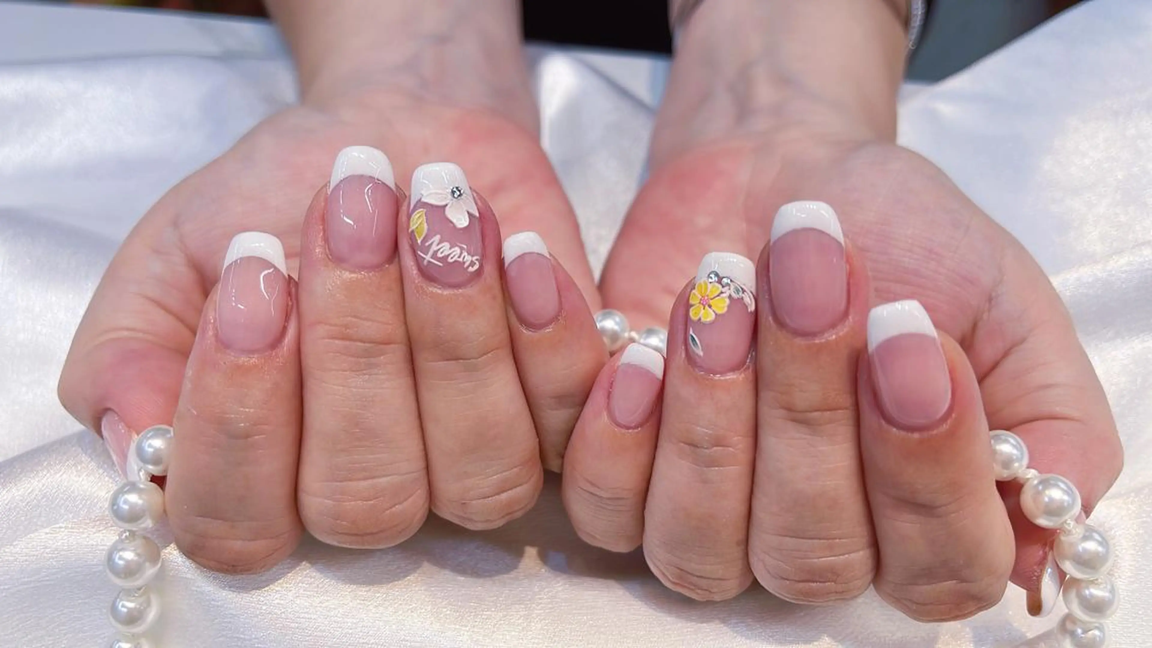 ネイル ハンドネイル ハンドケア ラッキーネイルサロン 西川口東口店のネイルデザイン