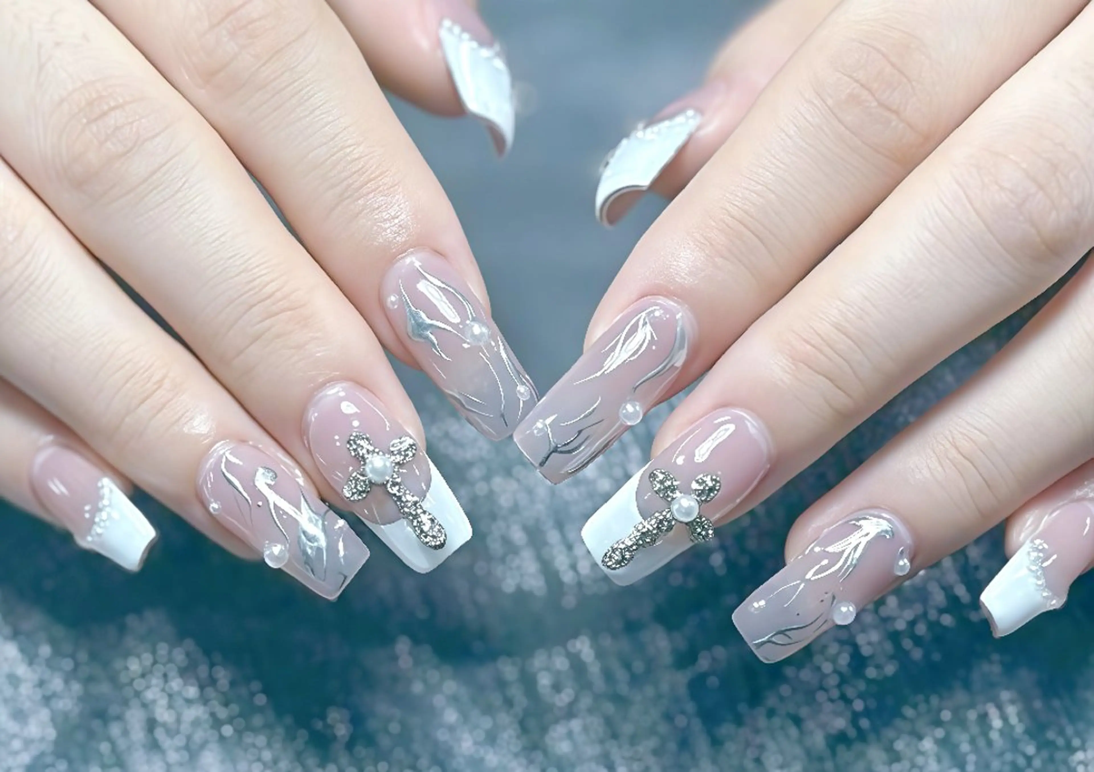 ネイル 長さ出し フレンチネイル グラデーション マグネットネイル マグネットフレンチ ハンドネイル ハンドケア ✨Dreamy NORAのネイルデザイン