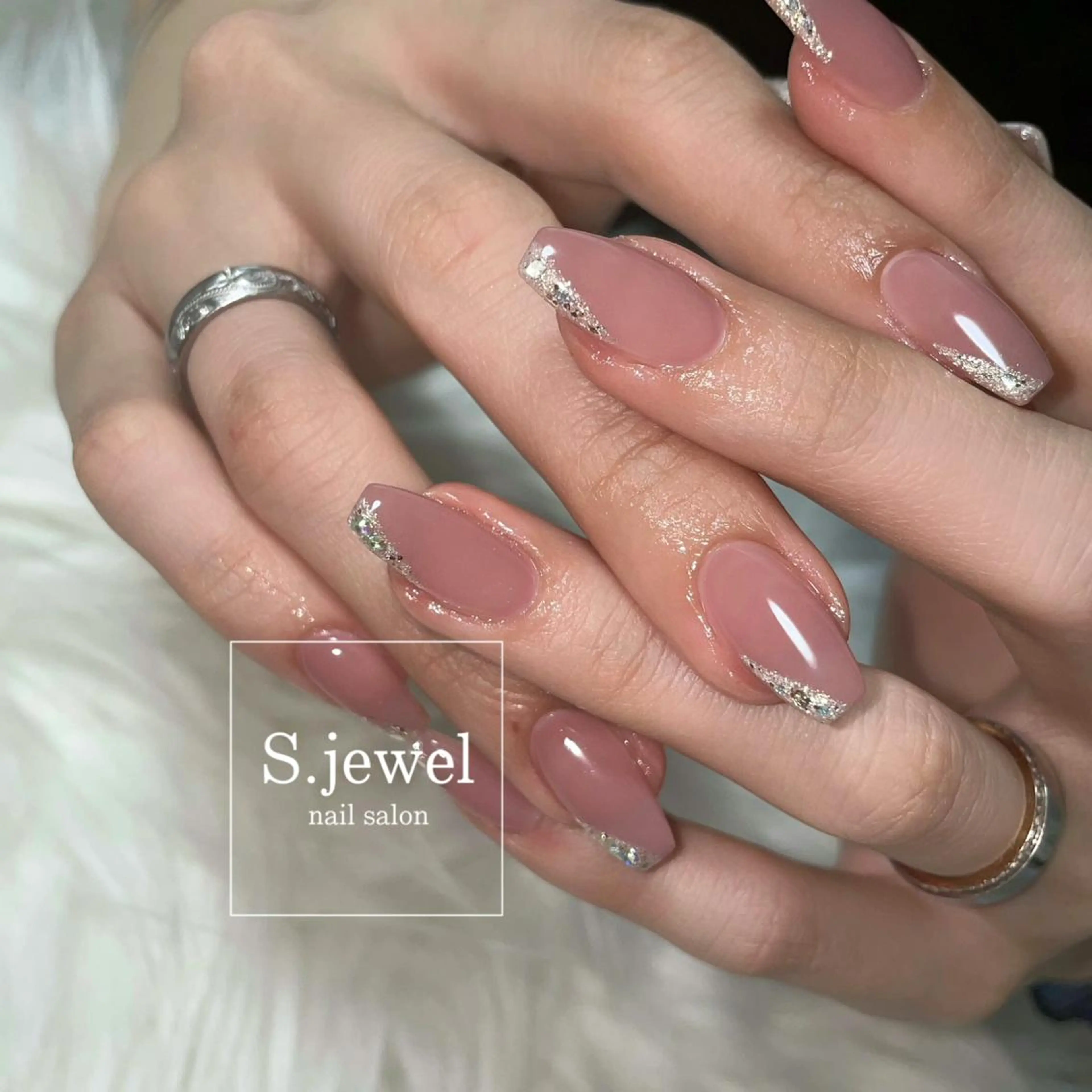 ネイル S. JEWELのネイルデザイン