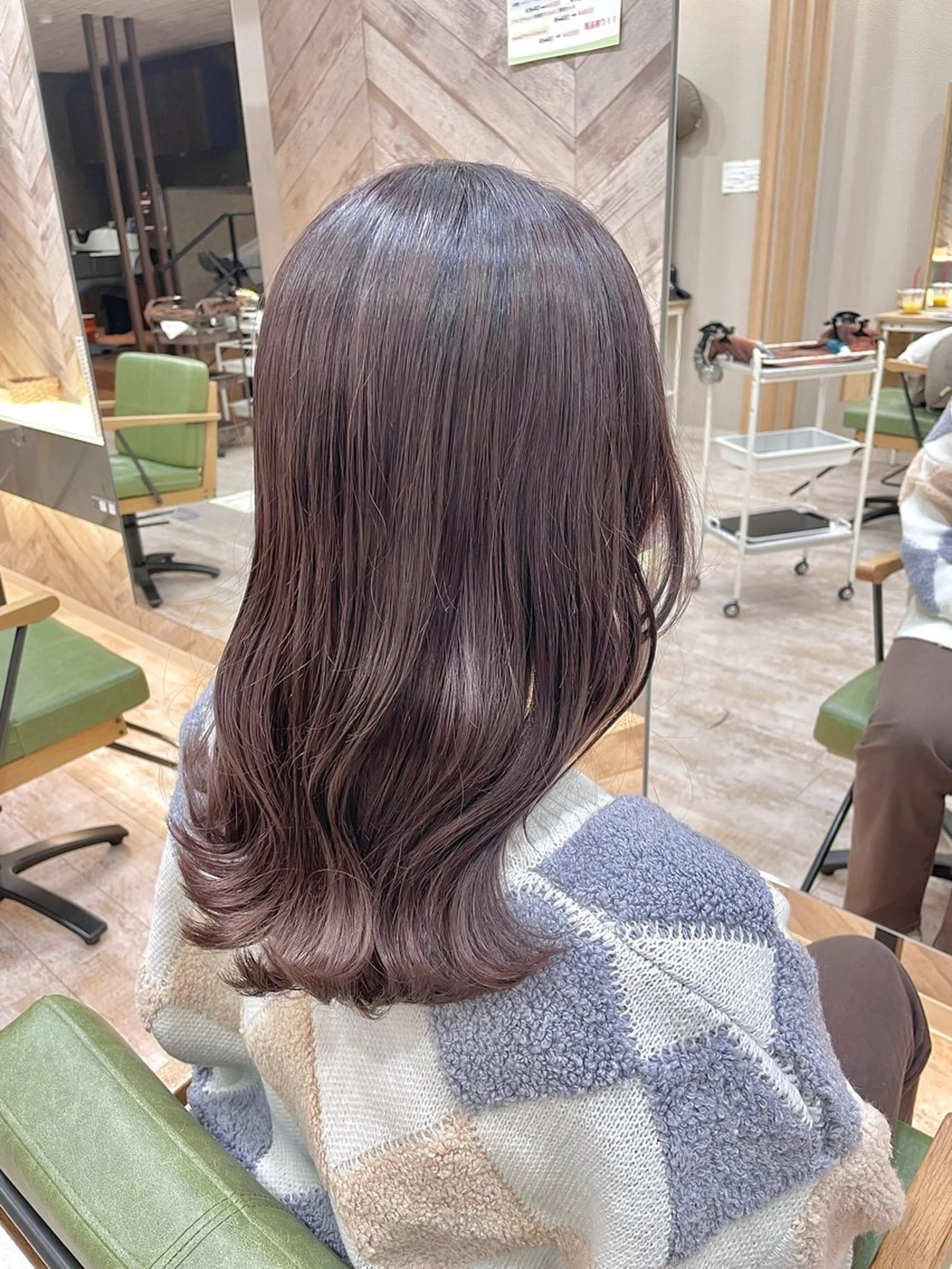 セミロング カラー カット ヘアカラー トリートメント 佐々木 美帆のヘアスタイル