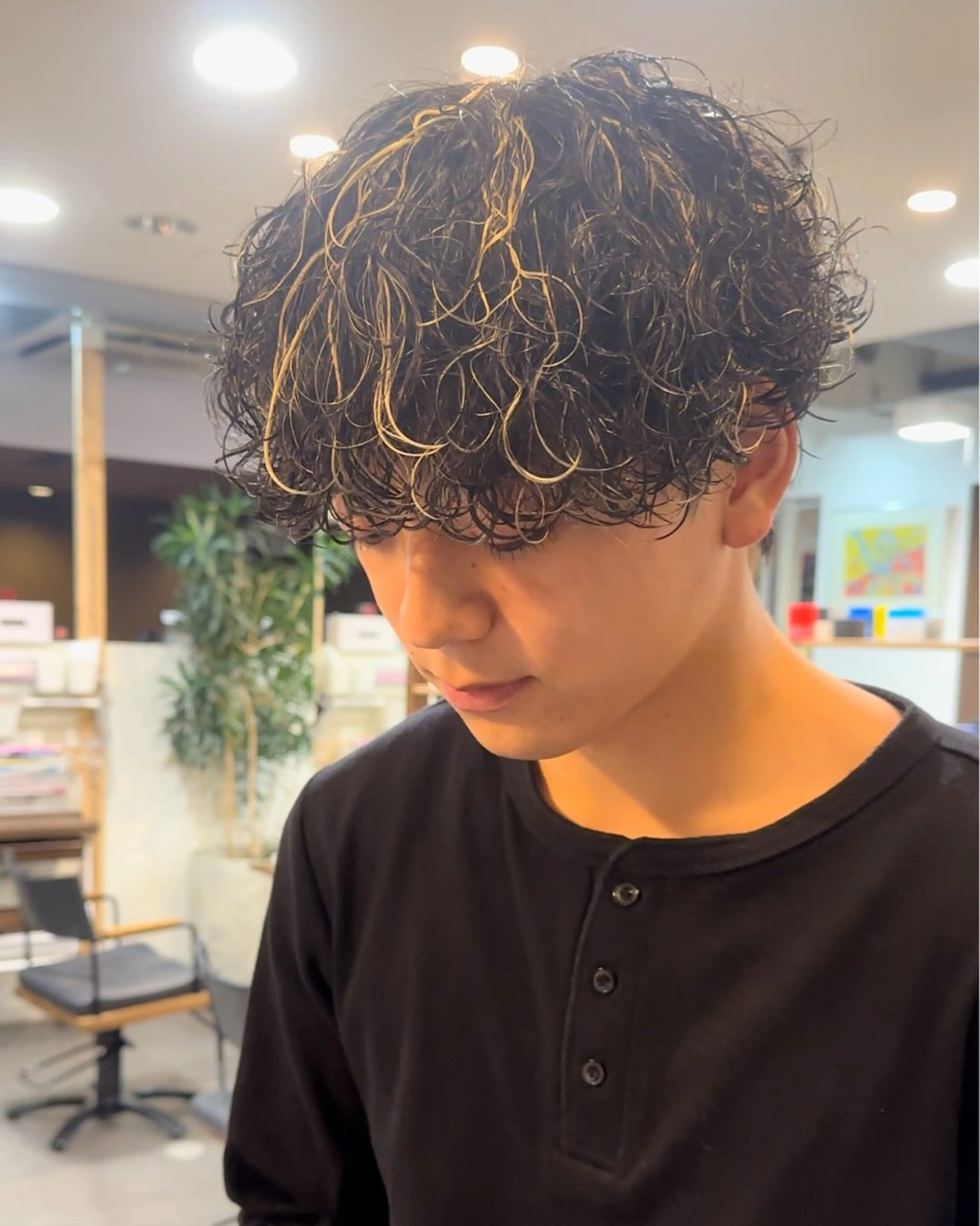 パーマ メンズ メンズハイライト メンズメッシュ メンズパーマ カット ヘアカラー 年間2000名担当◎ パーマ職人/仲原佑樹のヘアスタイル