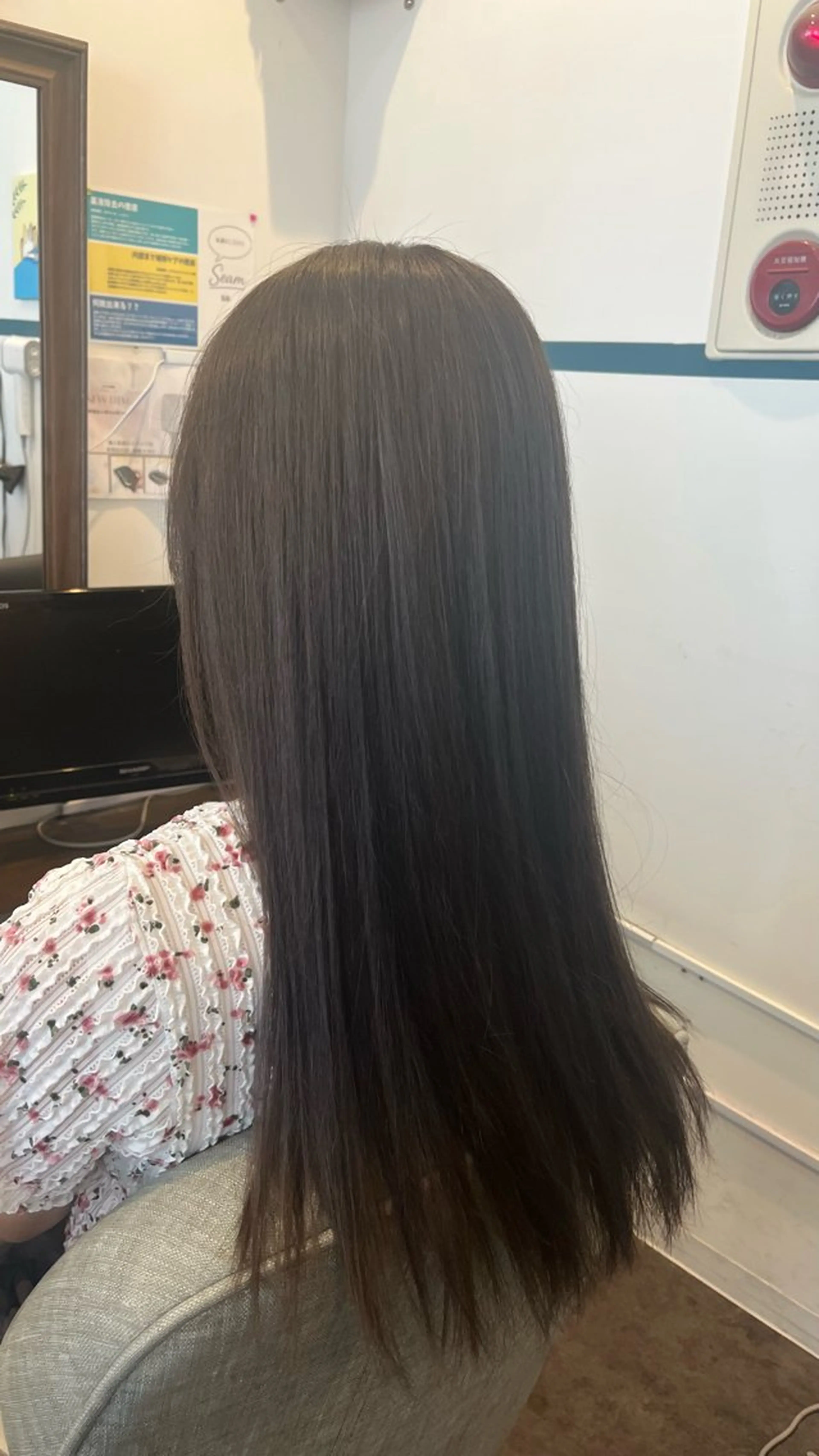 カラー ヘアカラー Si6所属・比嘉 マリンのヘアスタイル