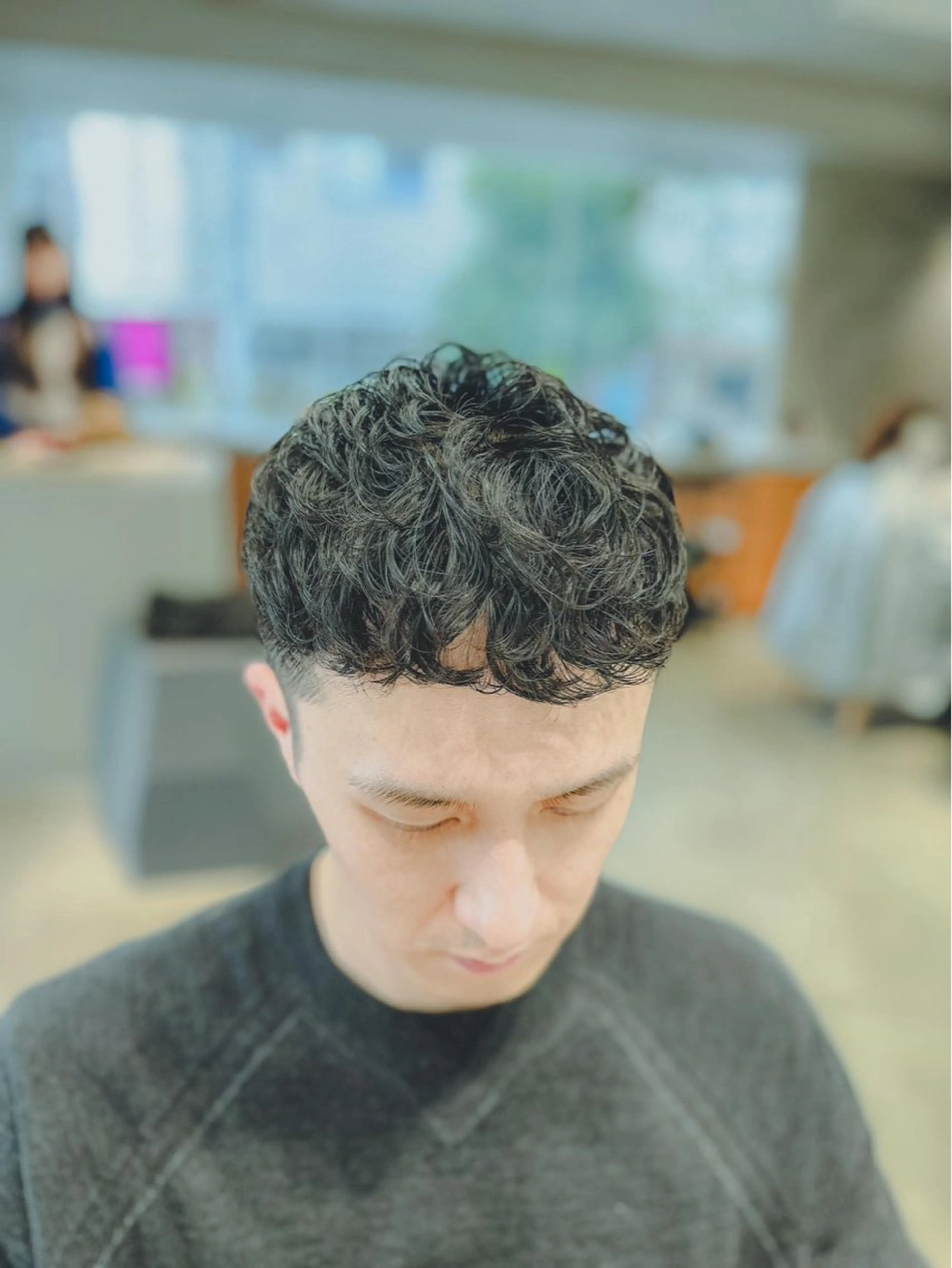 ショート パーマ メンズ 宇野 佑馬のヘアスタイル