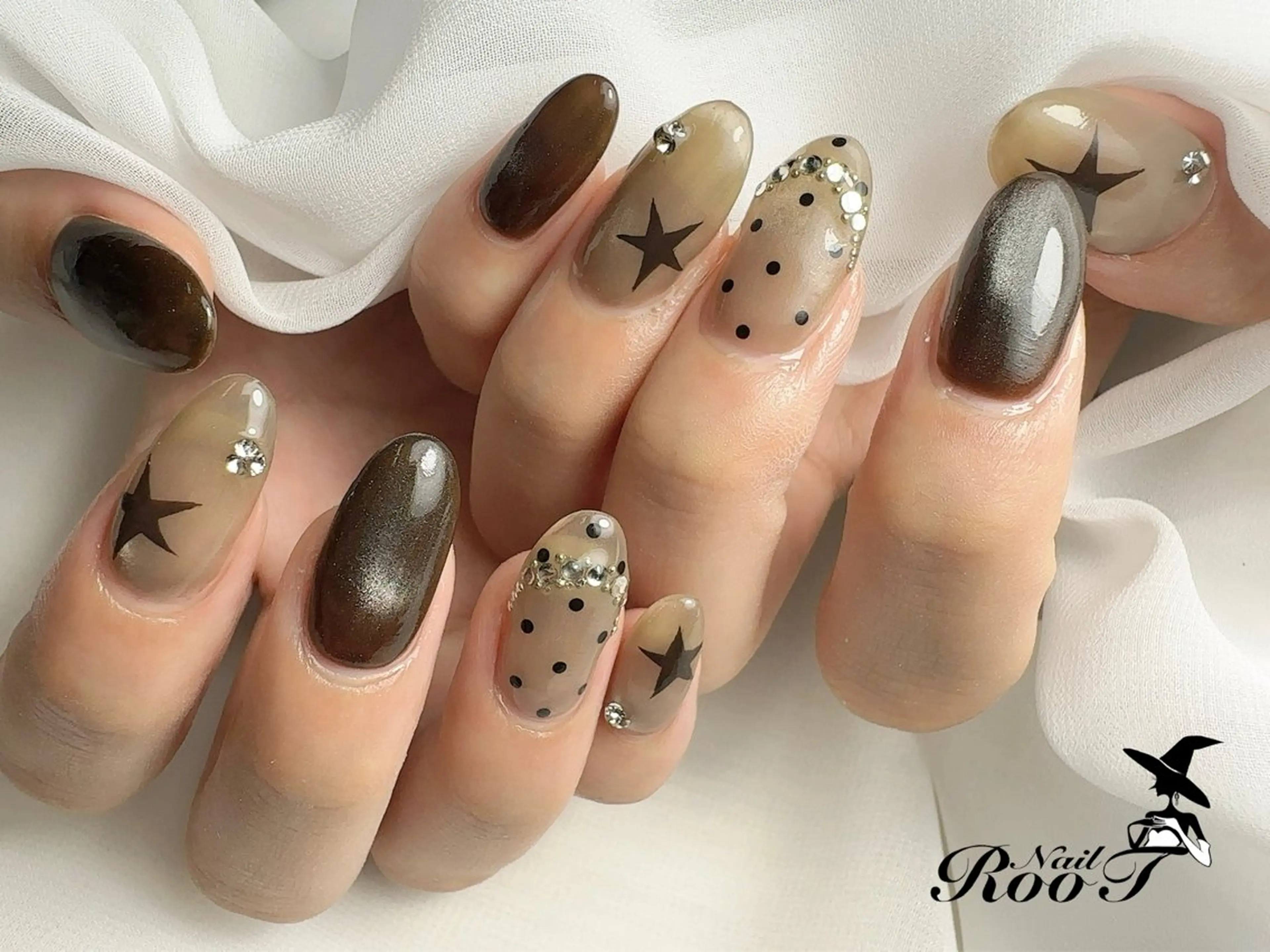 ネイル マグネットネイル ハンドネイル RooT Nailのネイルデザイン