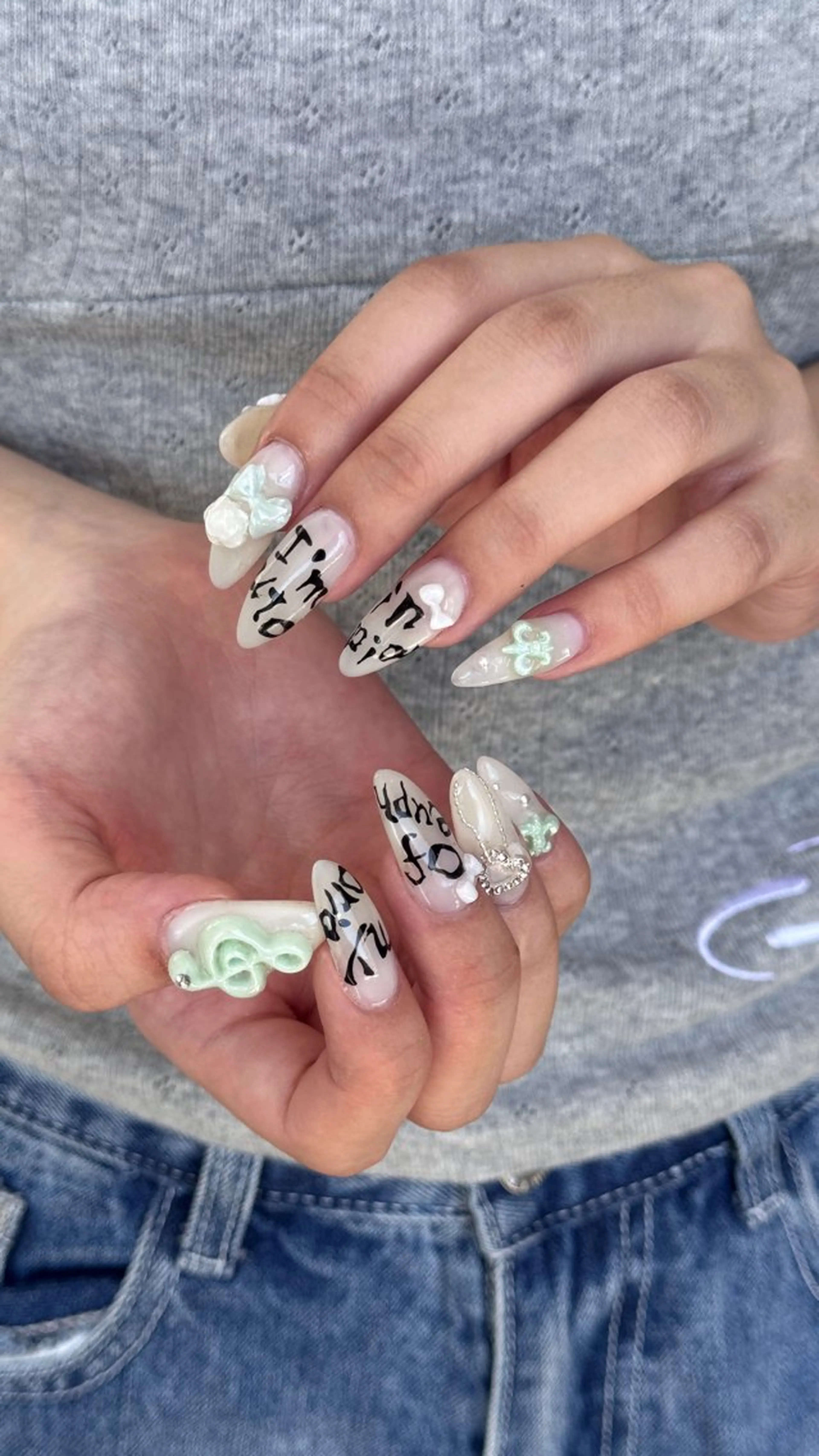 4本アート持ち込みデザイン🎨【オフあり】の写真