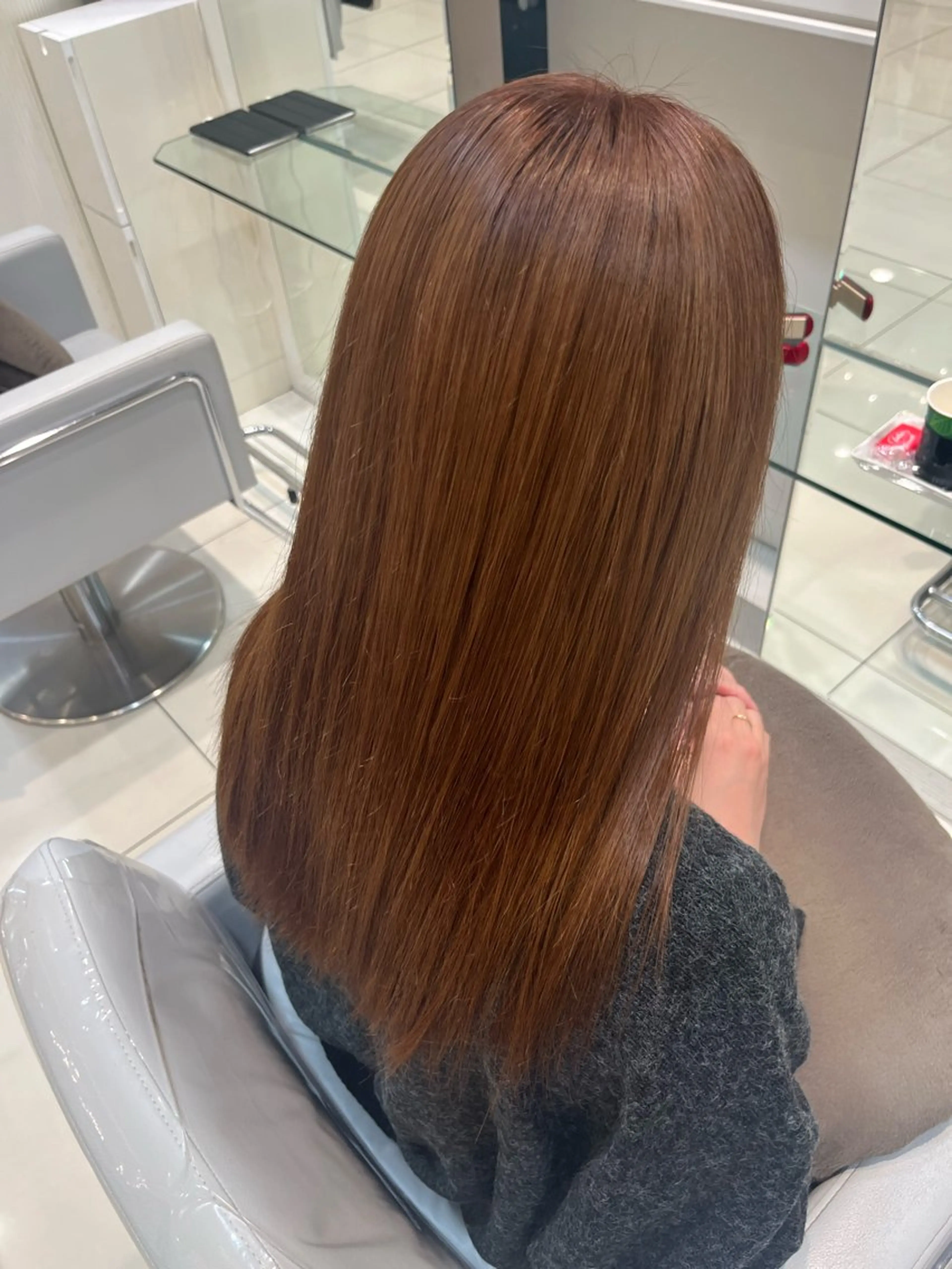 ロング カラー Above /yoshimiのヘアスタイル