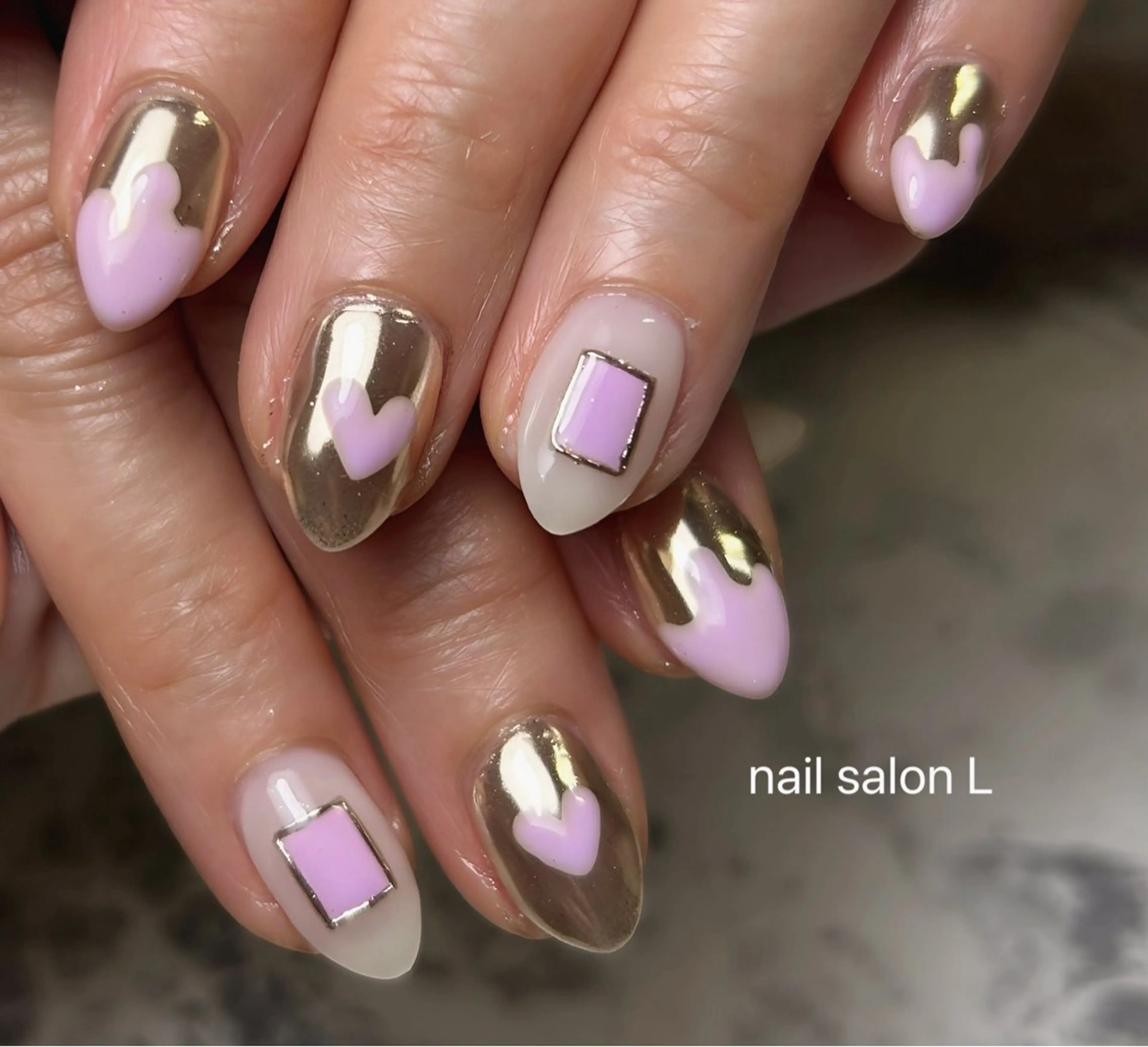 ネイル ハート ミラーネイル ハンドネイル 吉川市 ネイルサロンLのネイルデザイン