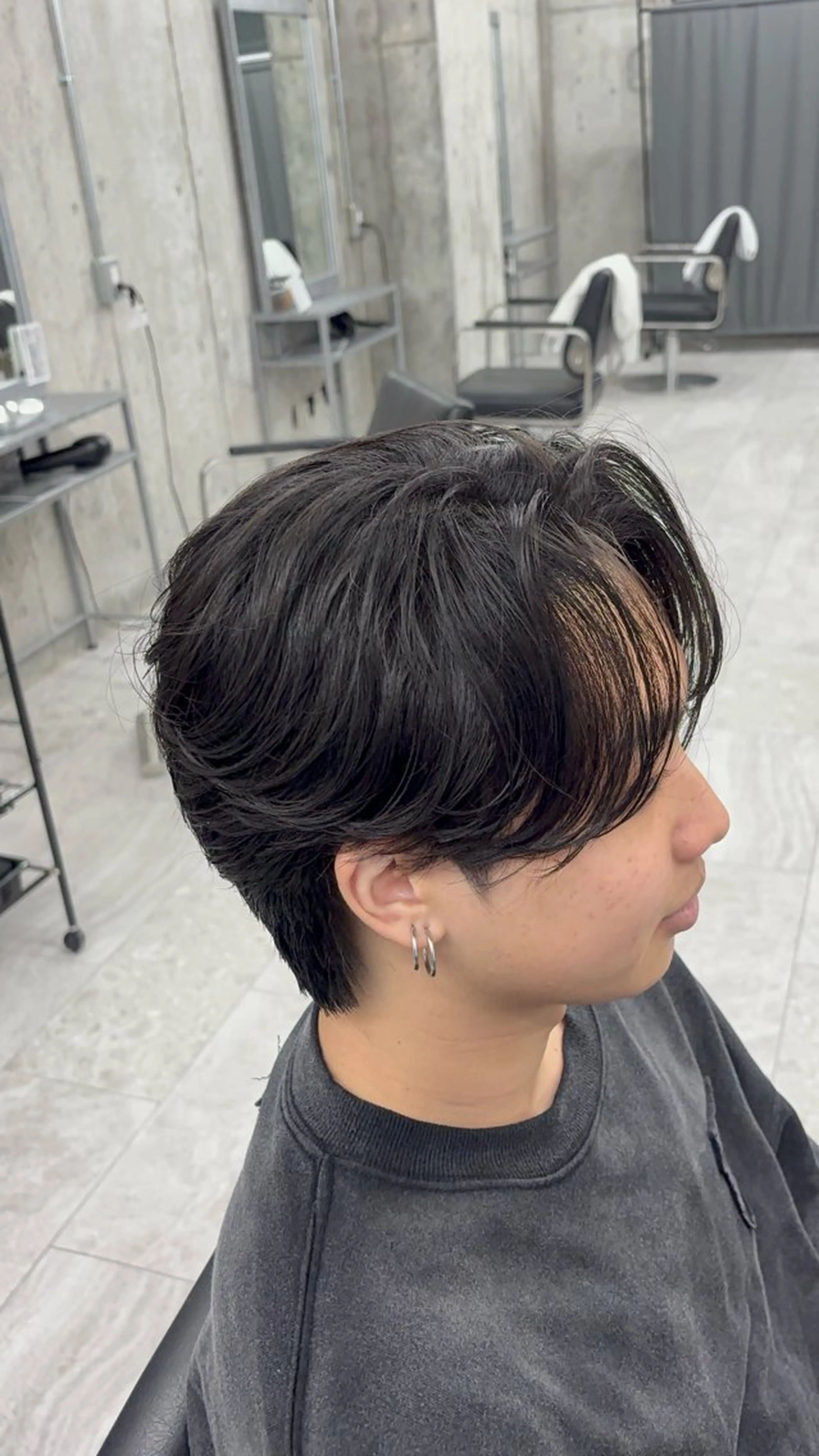 パーマ 吉名 和士のヘアスタイル