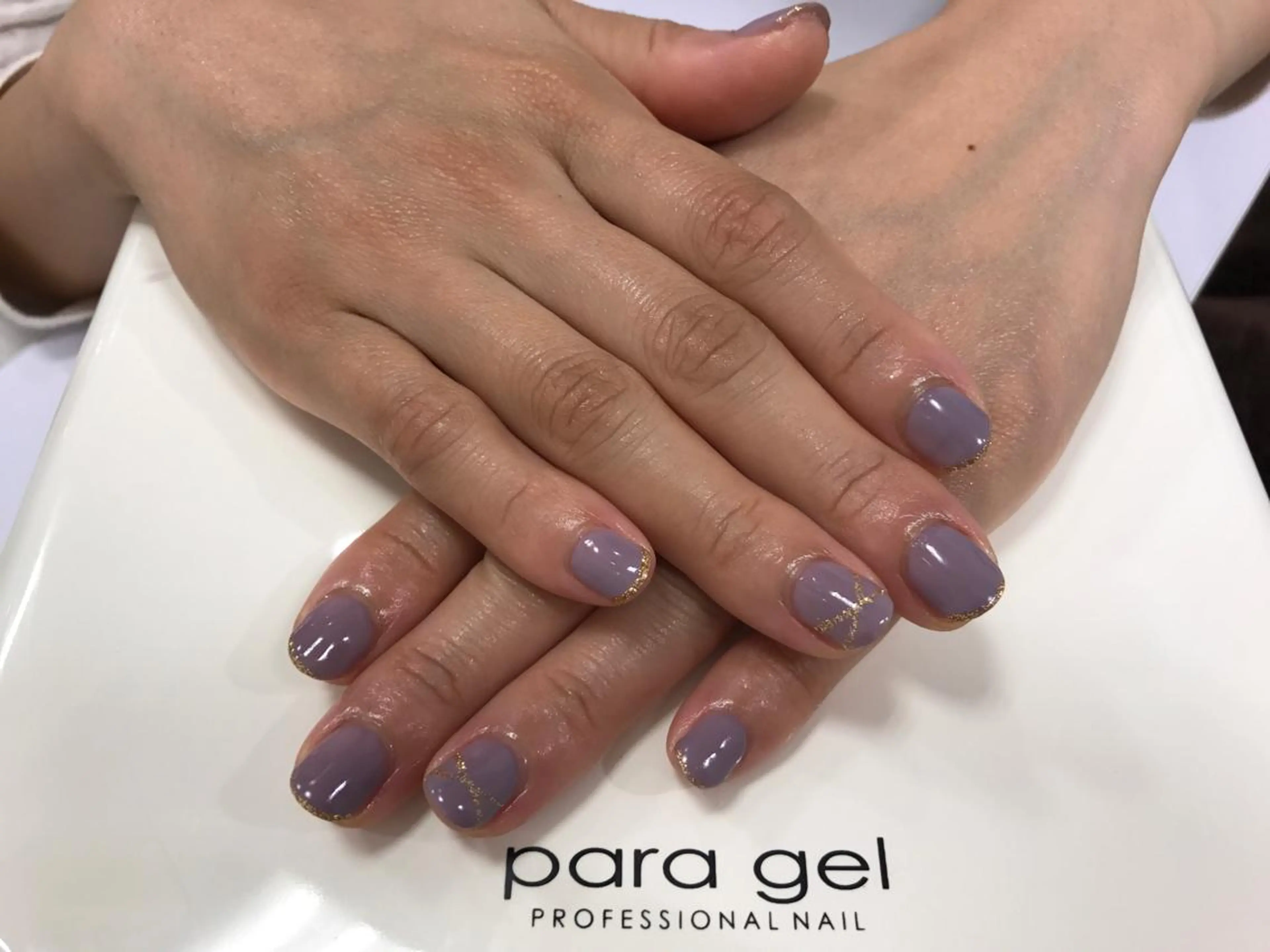 ネイル AMUCI NAIL Shihomiのネイルデザイン