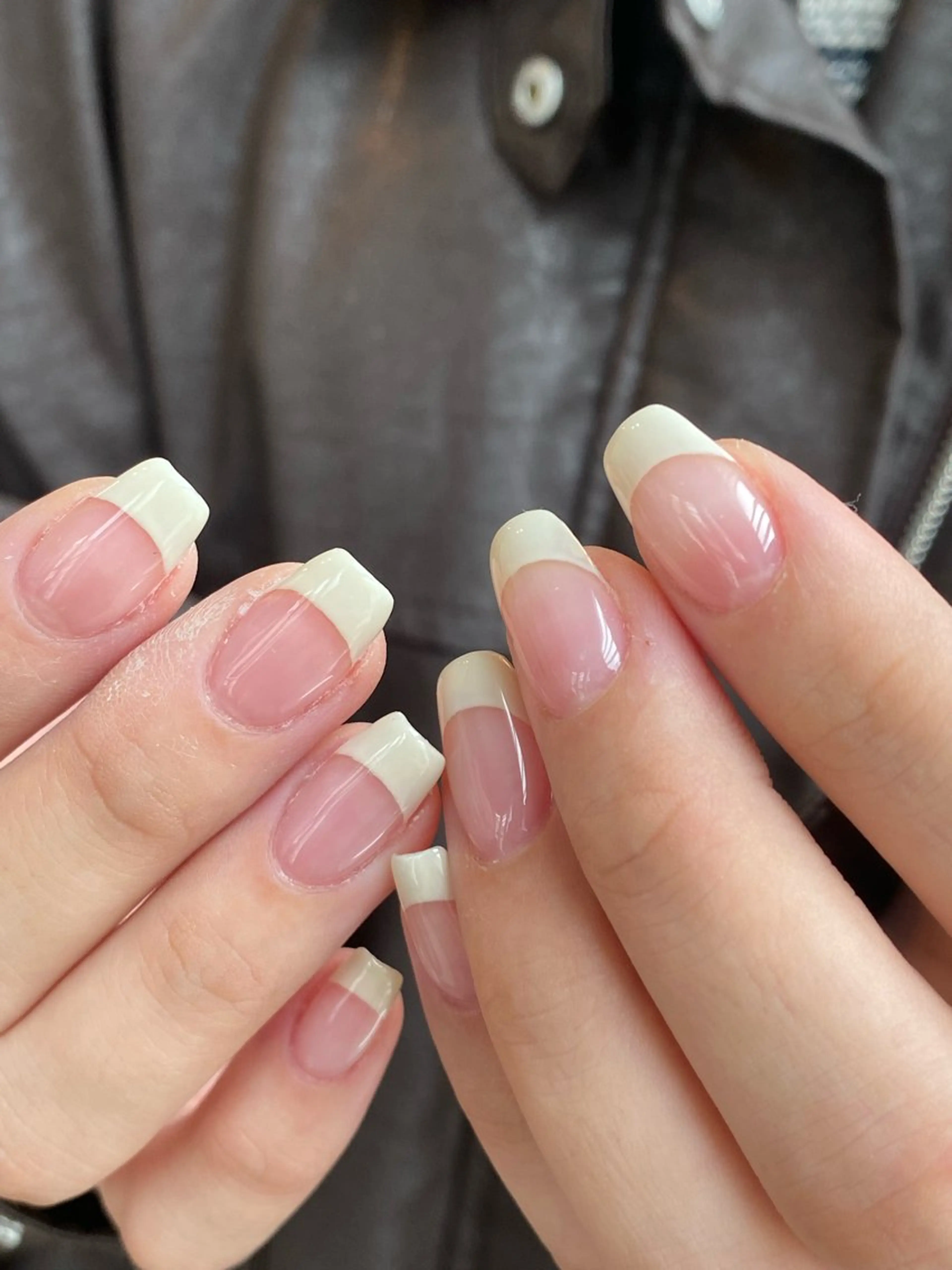 ネイル フレンチネイル lavela otaのネイルデザイン