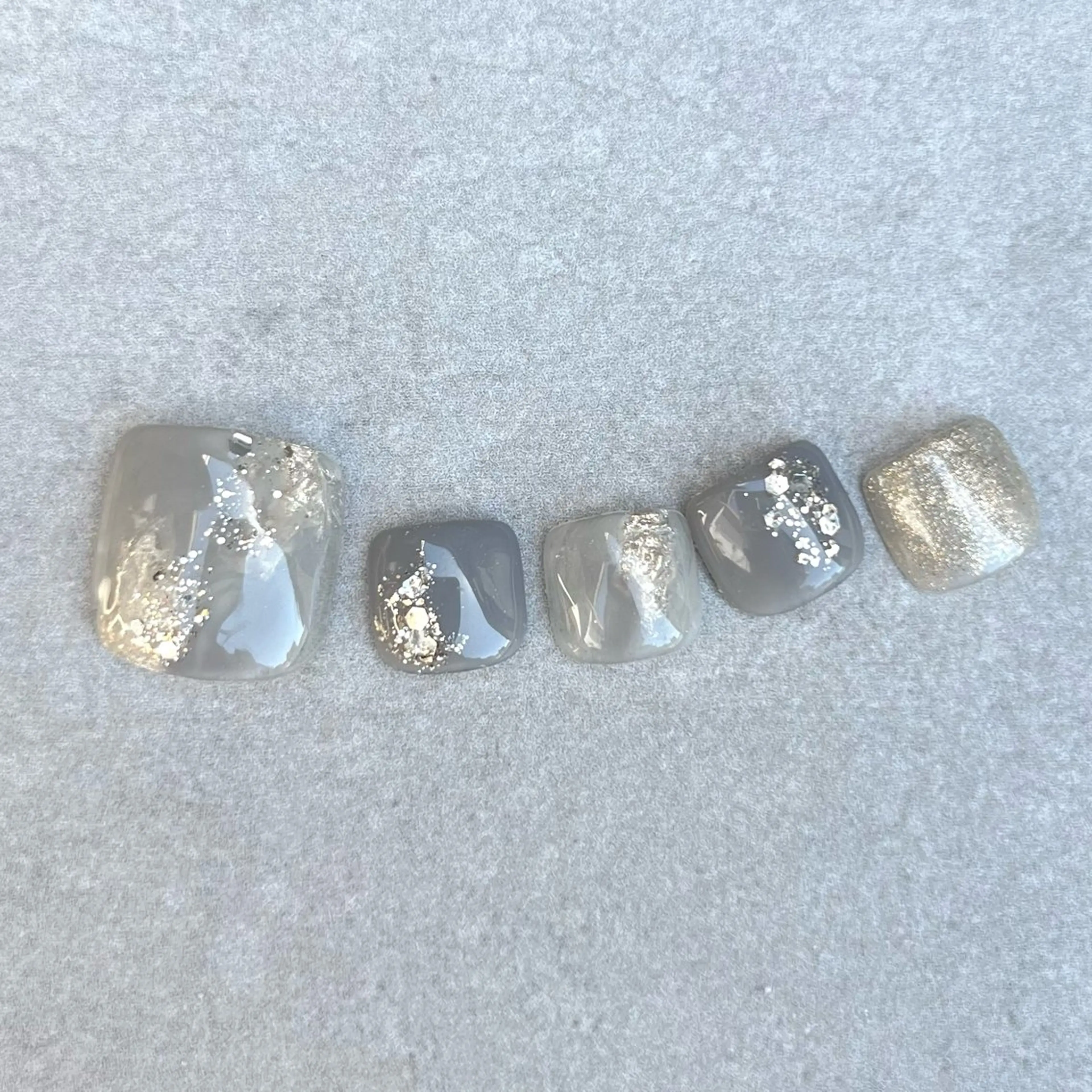 ネイル Ray. ちゅるん系ニュアンスのエステ・リラクイメージ