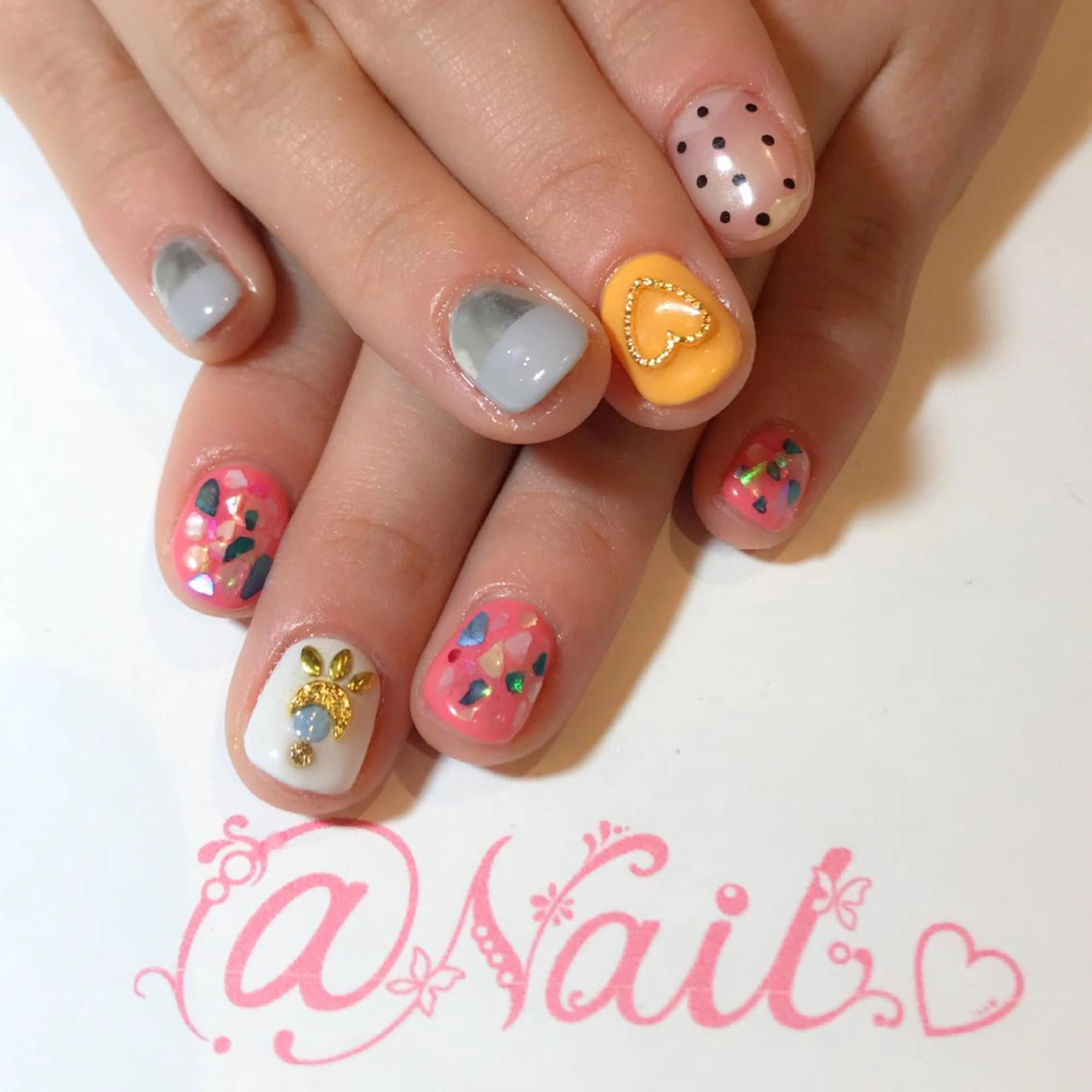 ネイル アートネイル フットネイル ジェルネイル 持ち込み スカルプネイル 小尾 栞のネイルデザイン