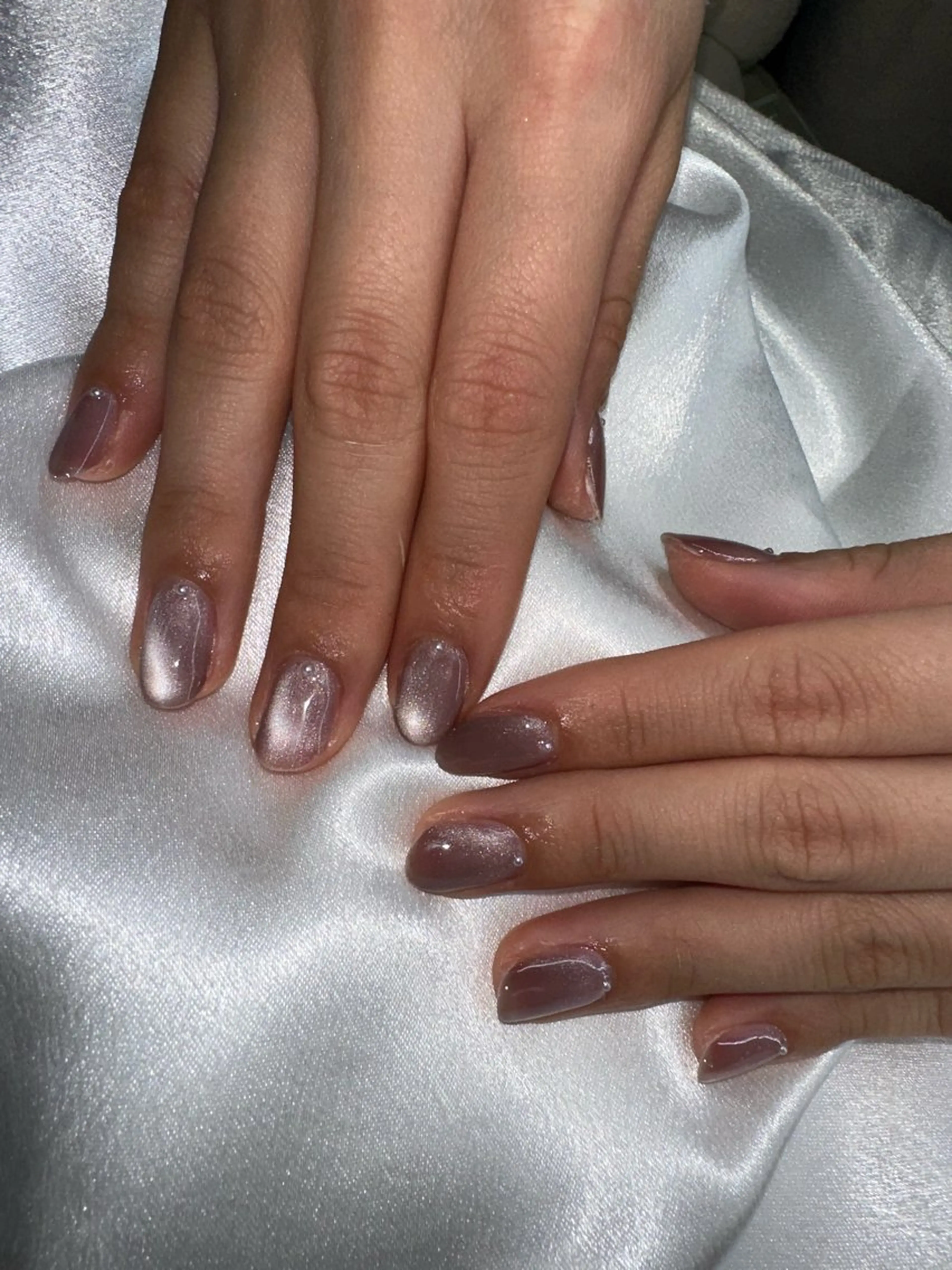 🧲💜🤍マグネットネイル🧲🤍💜💅オフ有無✳︎ Magnetic Nailsの写真