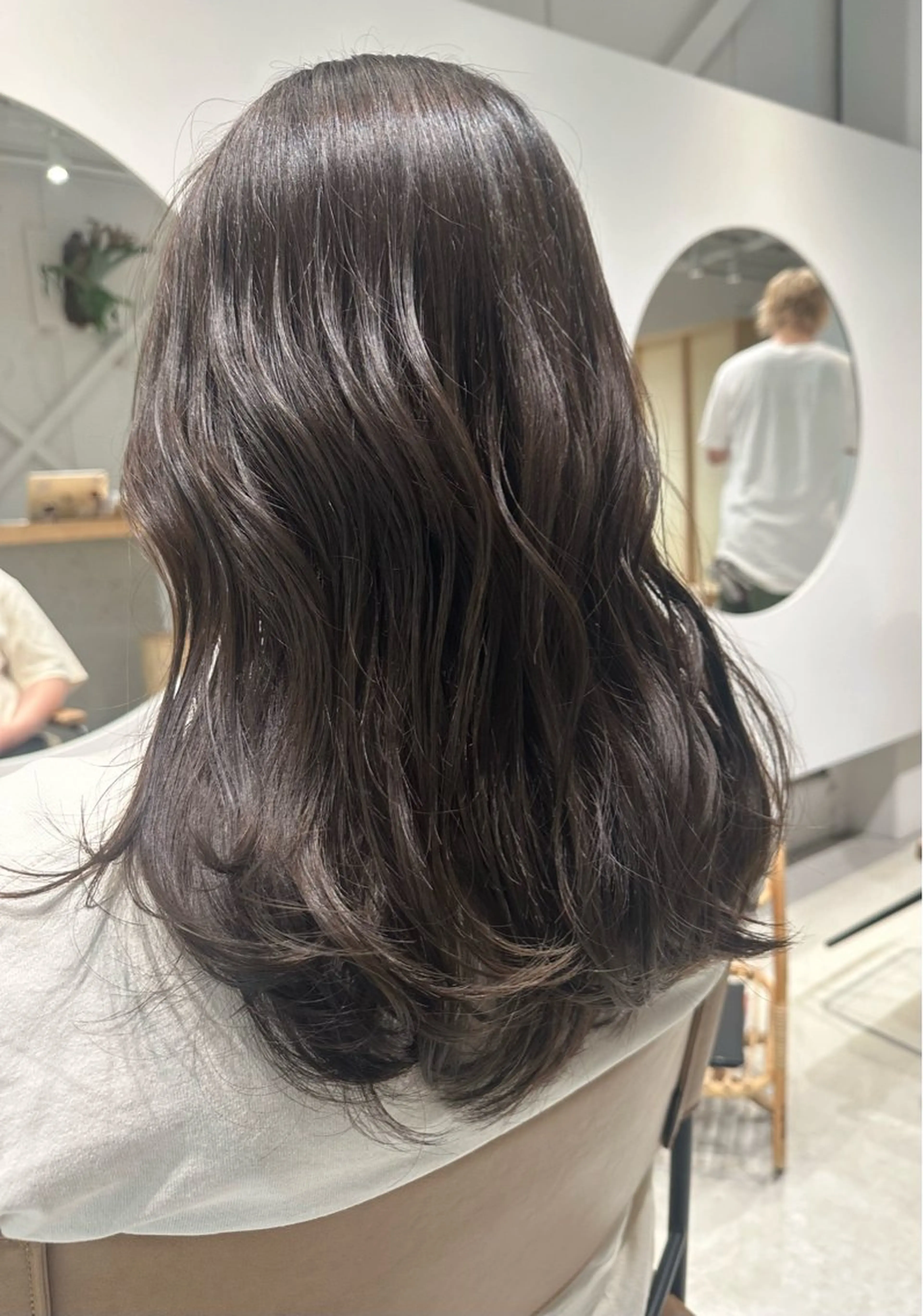 ロング カラー カット パーマ 野中 久美子のヘアスタイル