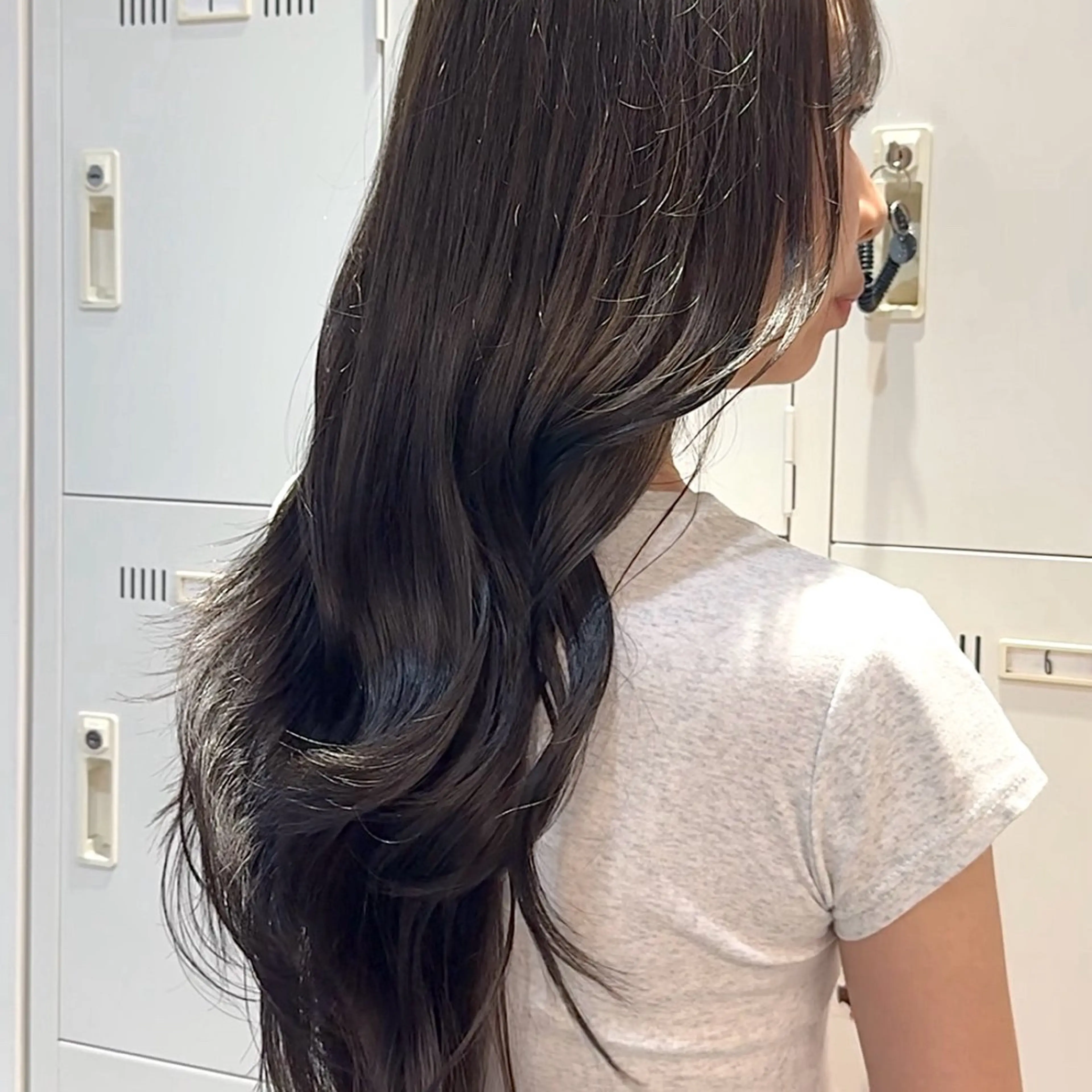 ロング カラー Nene Murakamiのヘアスタイル