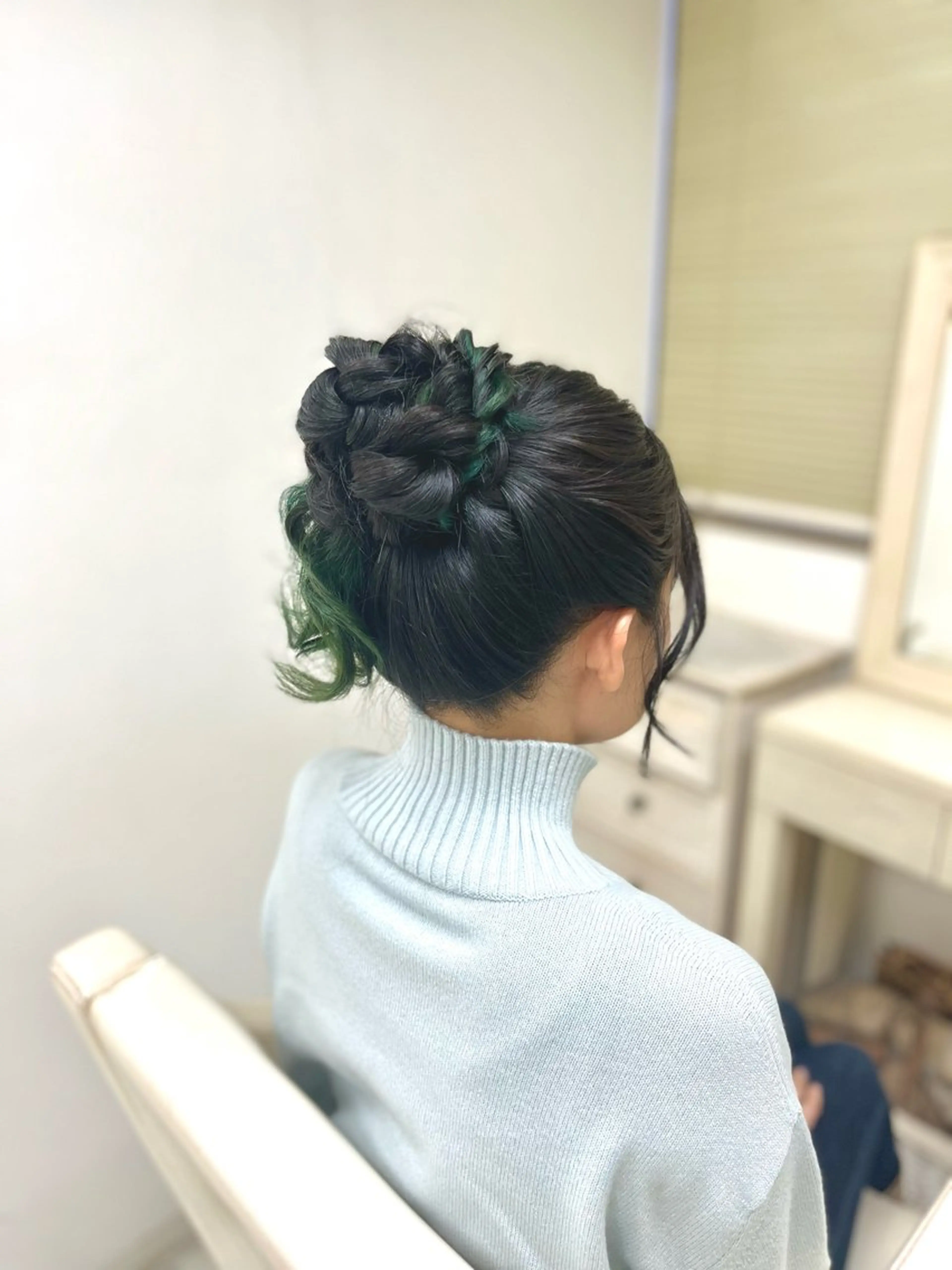 ヘアアレンジ お団子ヘア 似合わせヘアメイク 💐オダギリチアキのヘアスタイル