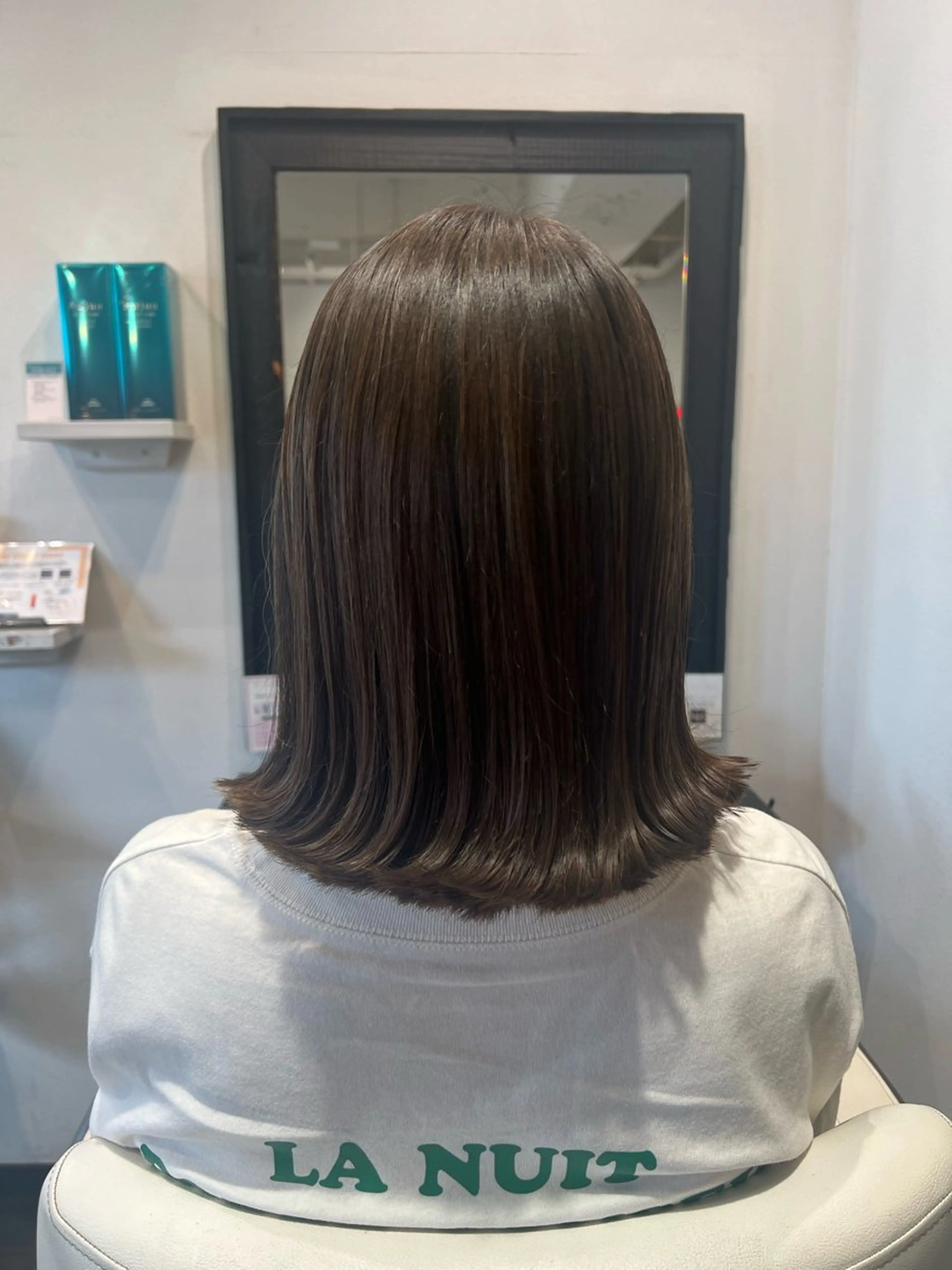 ミディアム 外ハネヘア 岬 怜奈のヘアスタイル