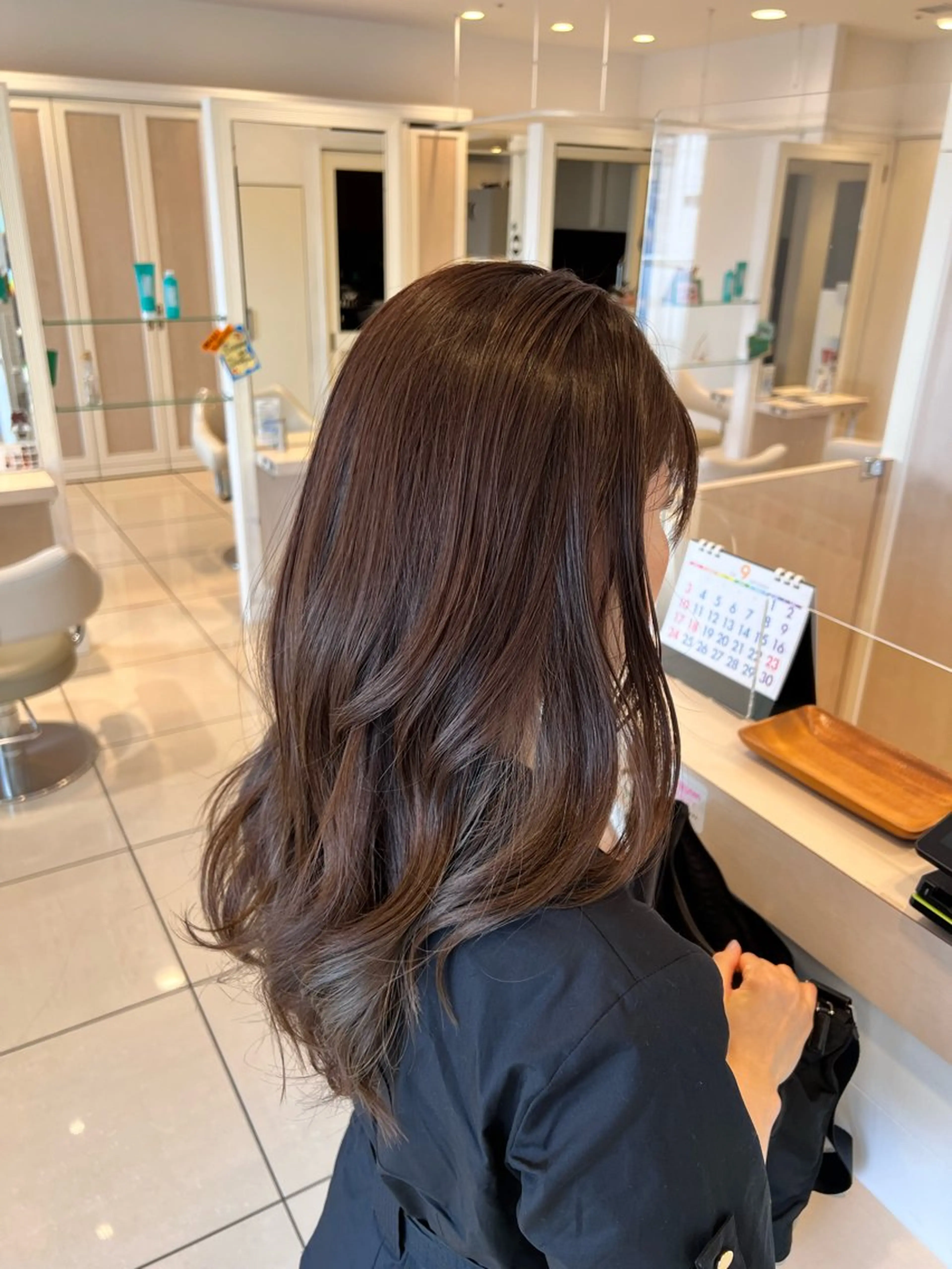 ロング カット ヘアカラー トリートメント 金子 直樹のヘアスタイル