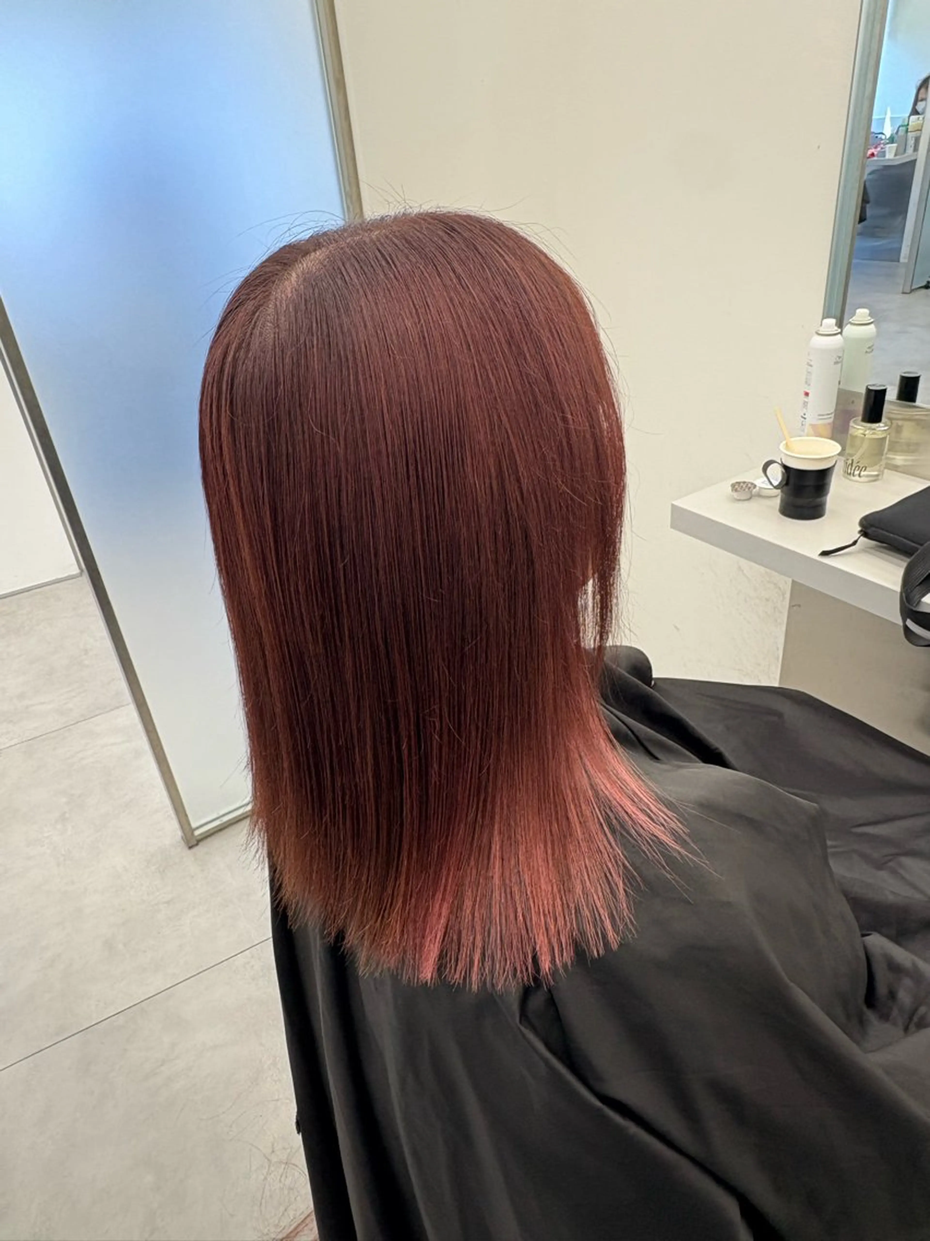 ミディアム カラー ブリーチ インナーカラー ブリーチなしカラー ピンクカラー ヘアカラー 天野 利咲のヘアスタイル