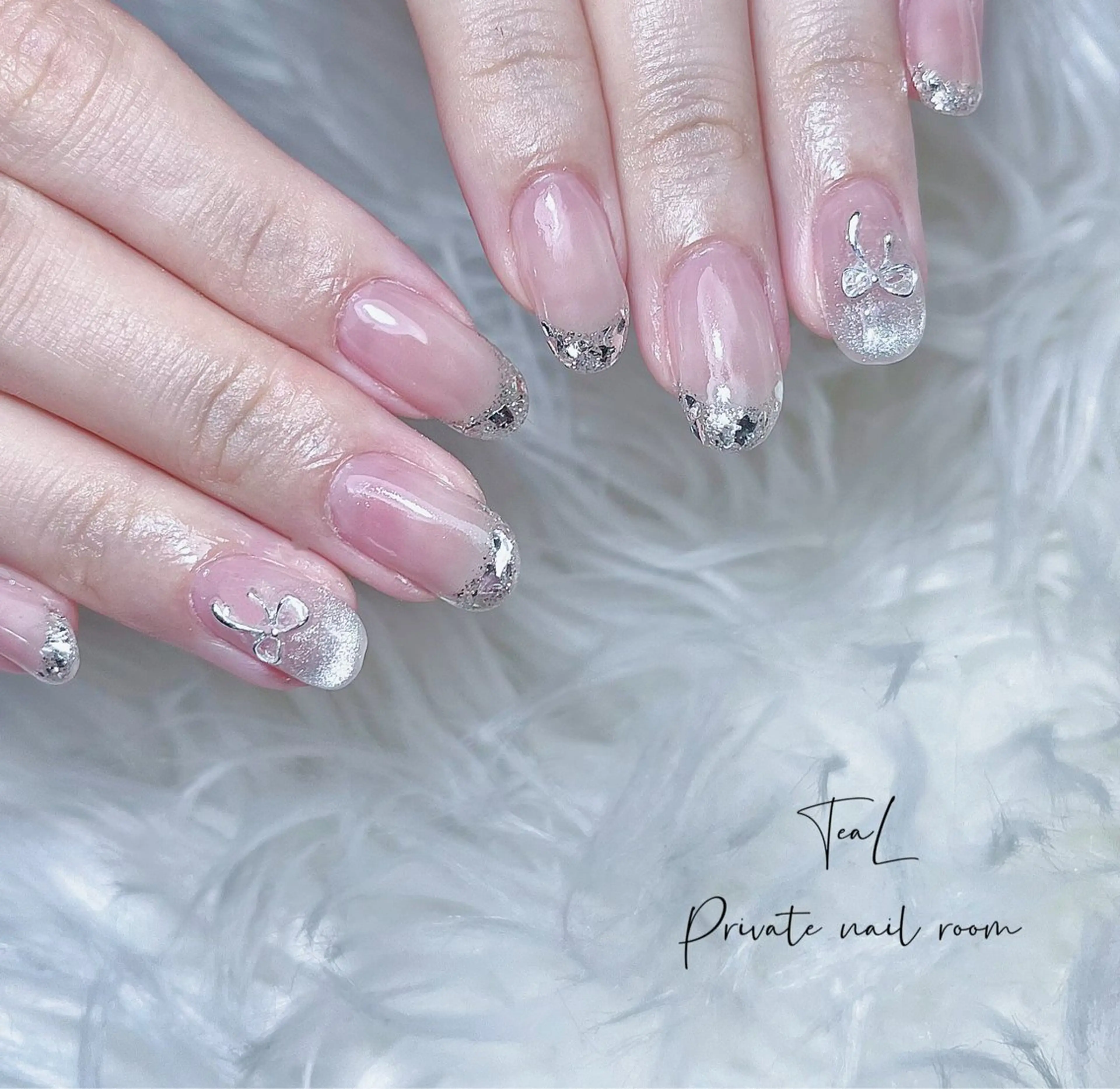 ネイル フレンチネイル ガラスフレンチ キラキラネイル シンプルネイル TeaL nailのネイルデザイン