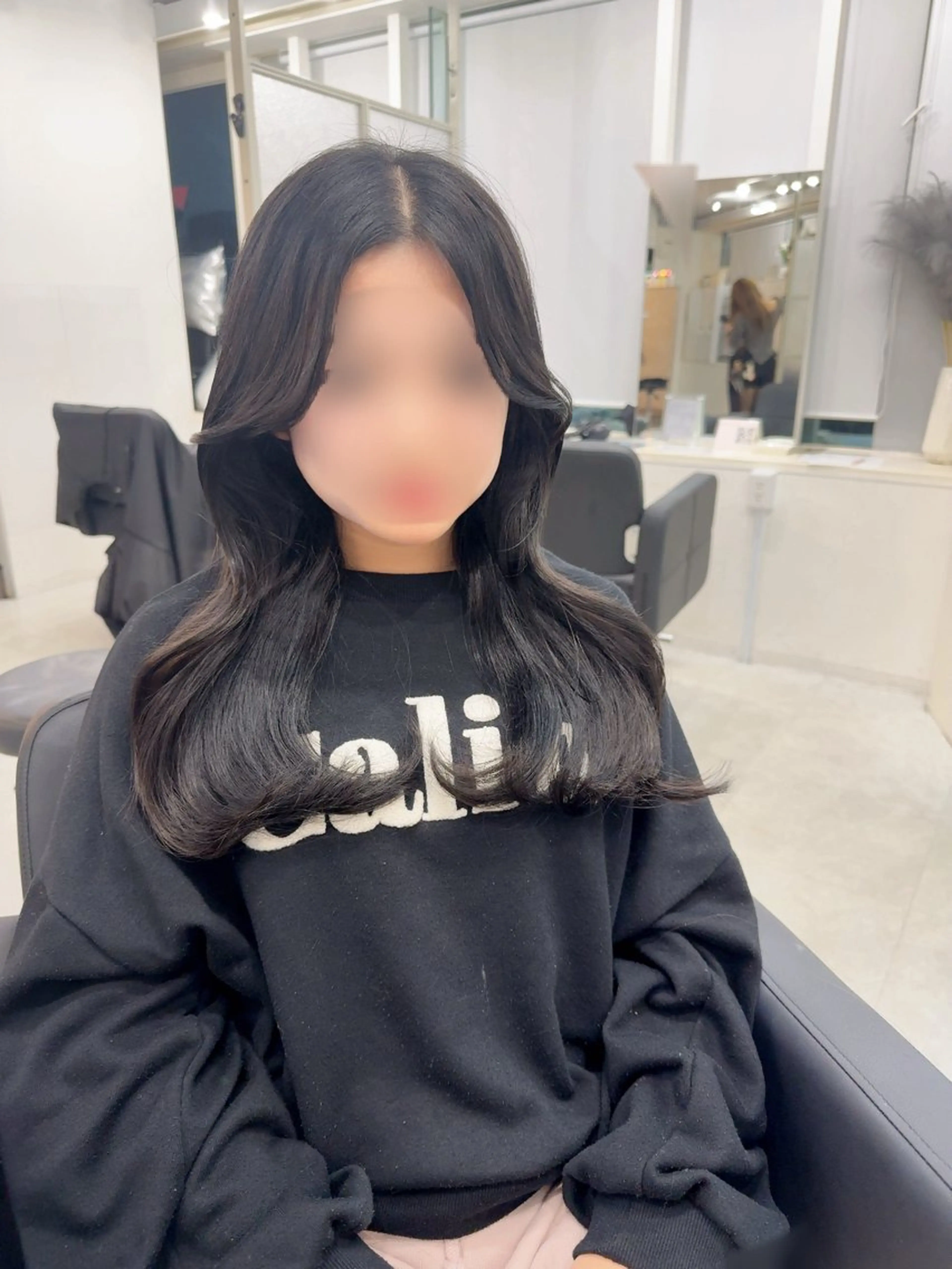 セミロング MAHO/透明感カラ ー/髪質改善🍒のヘアスタイル