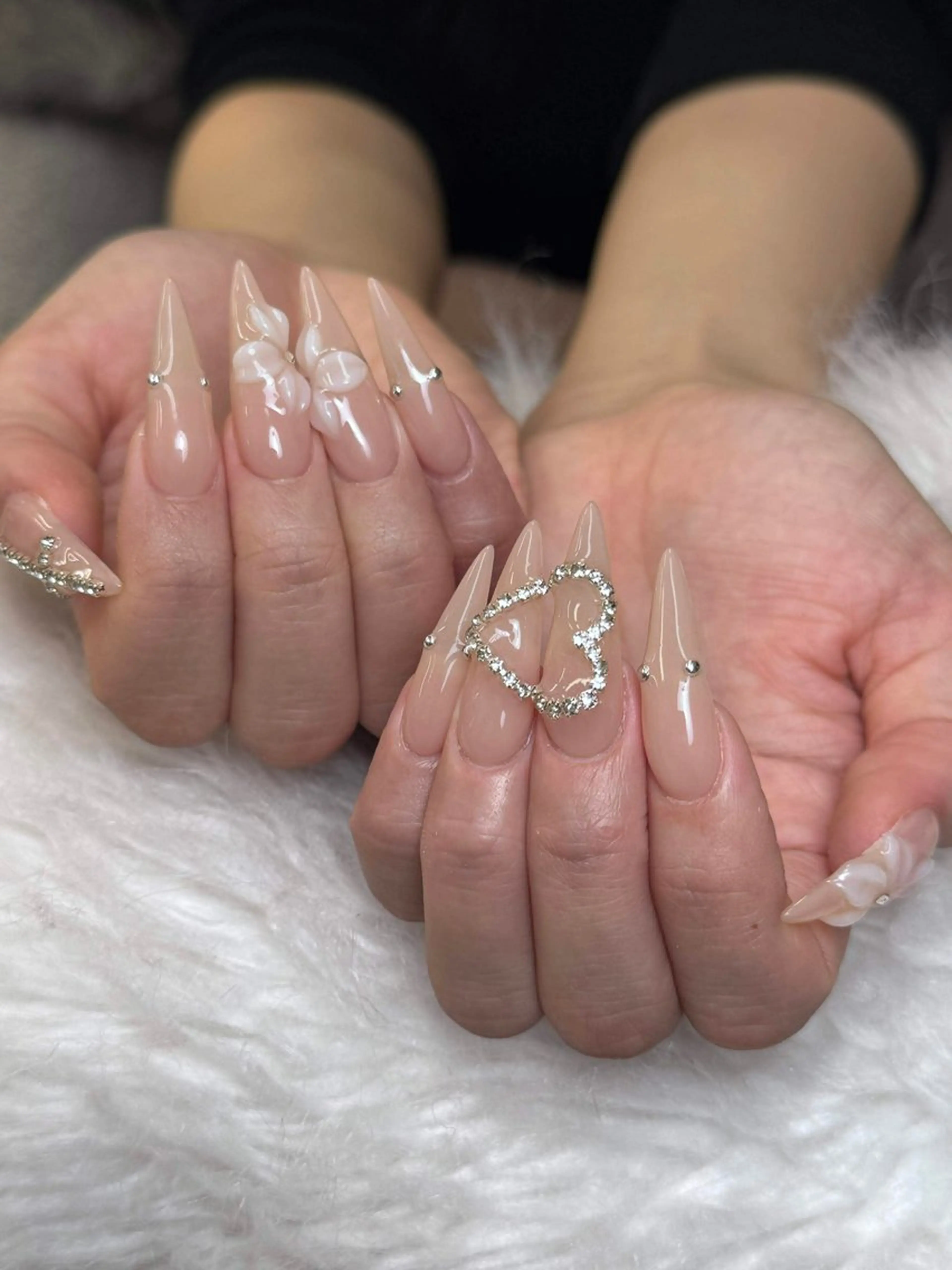 ネイル アートネイル 成人式 ジェルネイル ニュアンスネイル 夏ネイル ハンドネイル Jenn Nail Salonのネイルデザイン