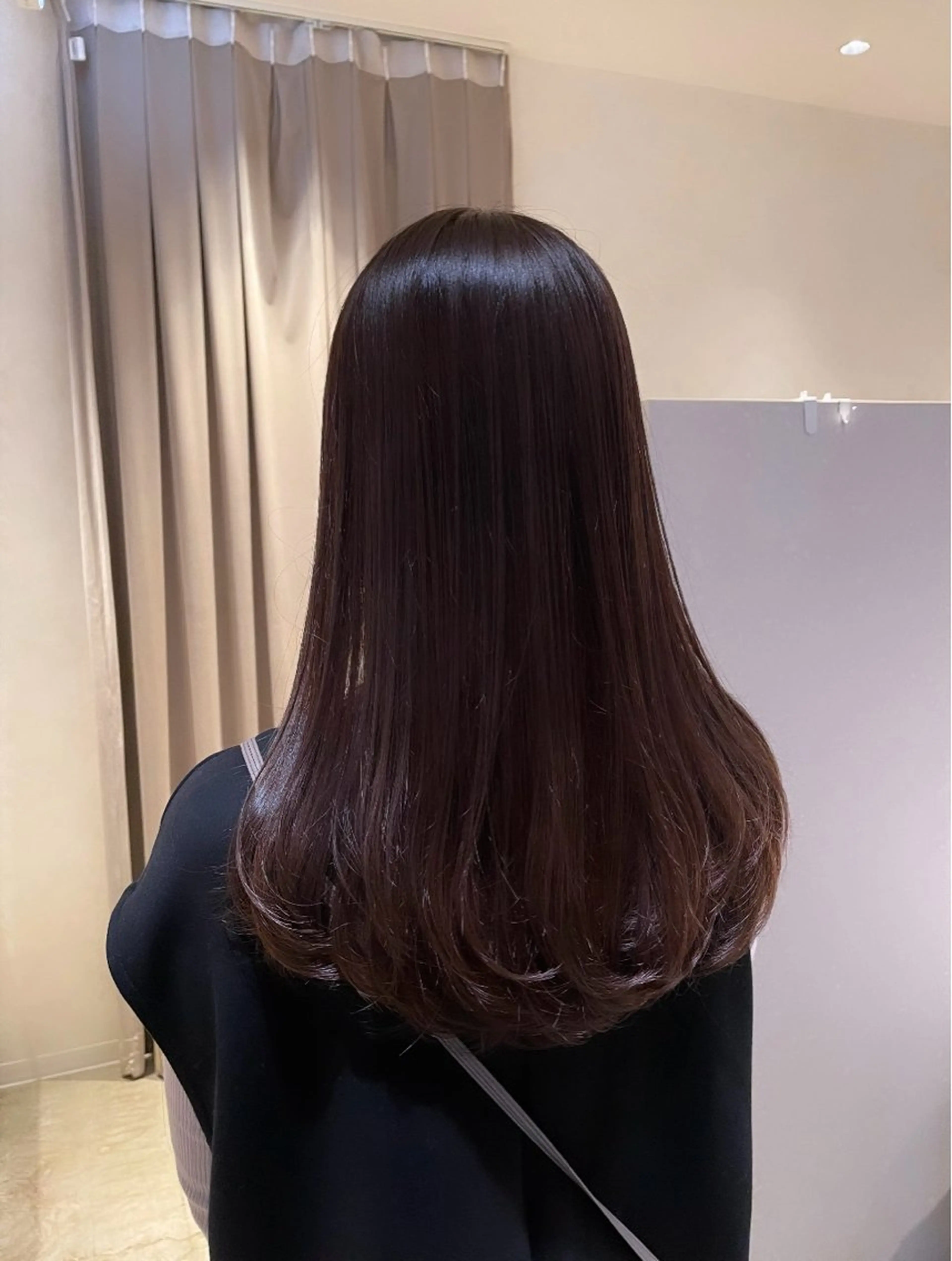 ロング inity　杉本 美羽のヘアスタイル