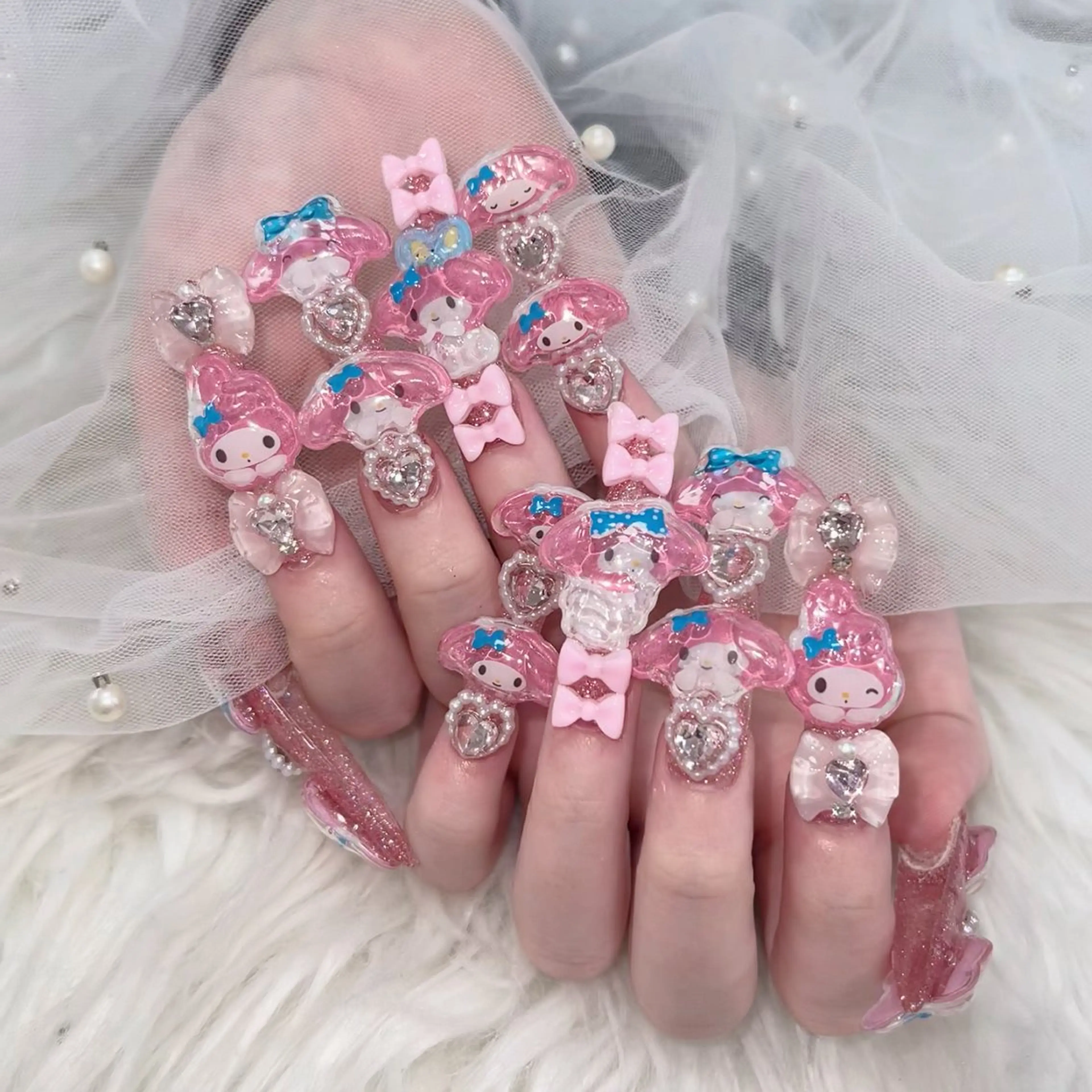 ネイル オーロラネイル クリアネイル 成人式 フラッシュネイル ジェルネイル ハンドネイル Amee Nail Salonのネイルデザイン