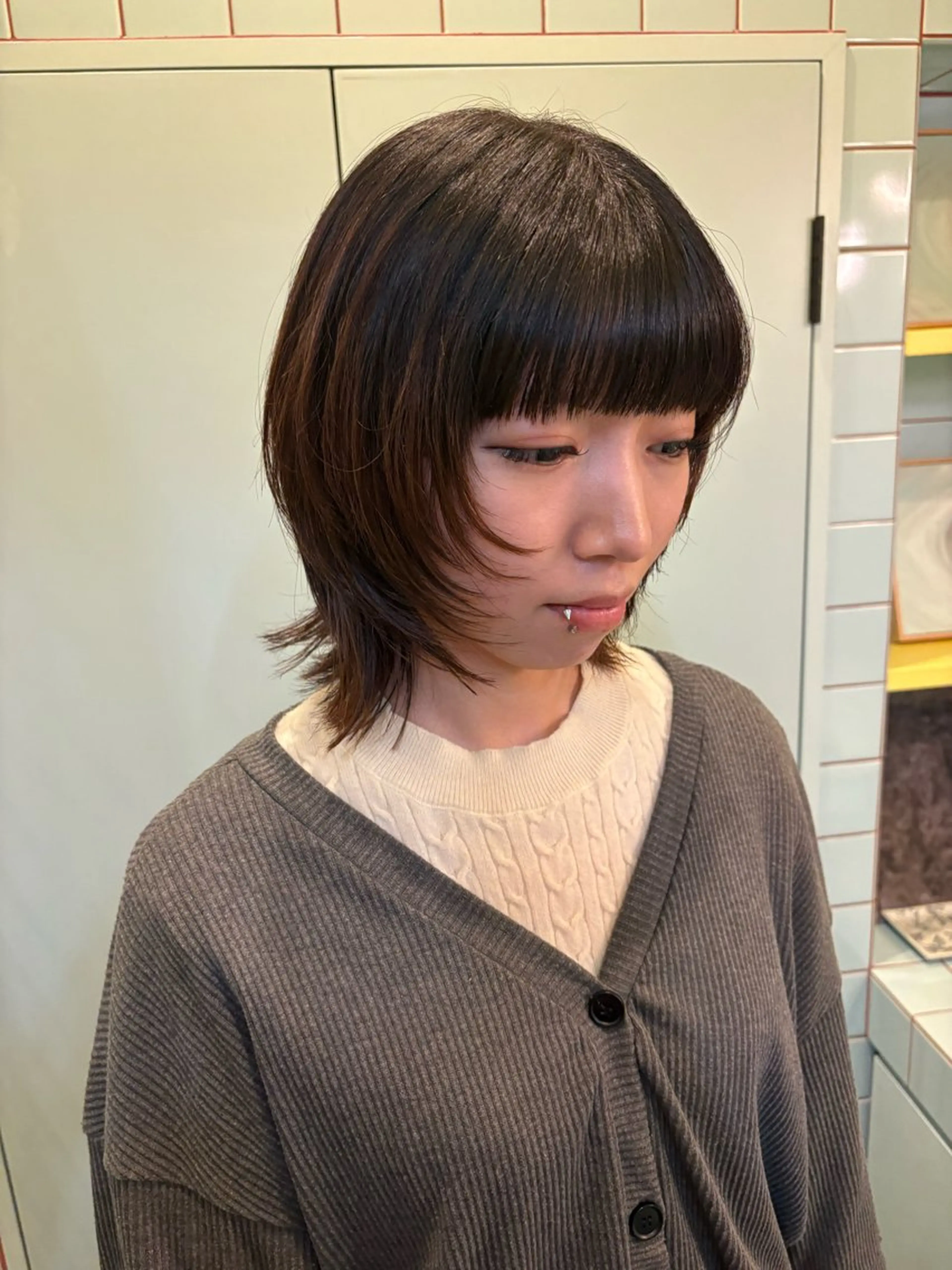 ミディアム トクザト アイニのヘアスタイル