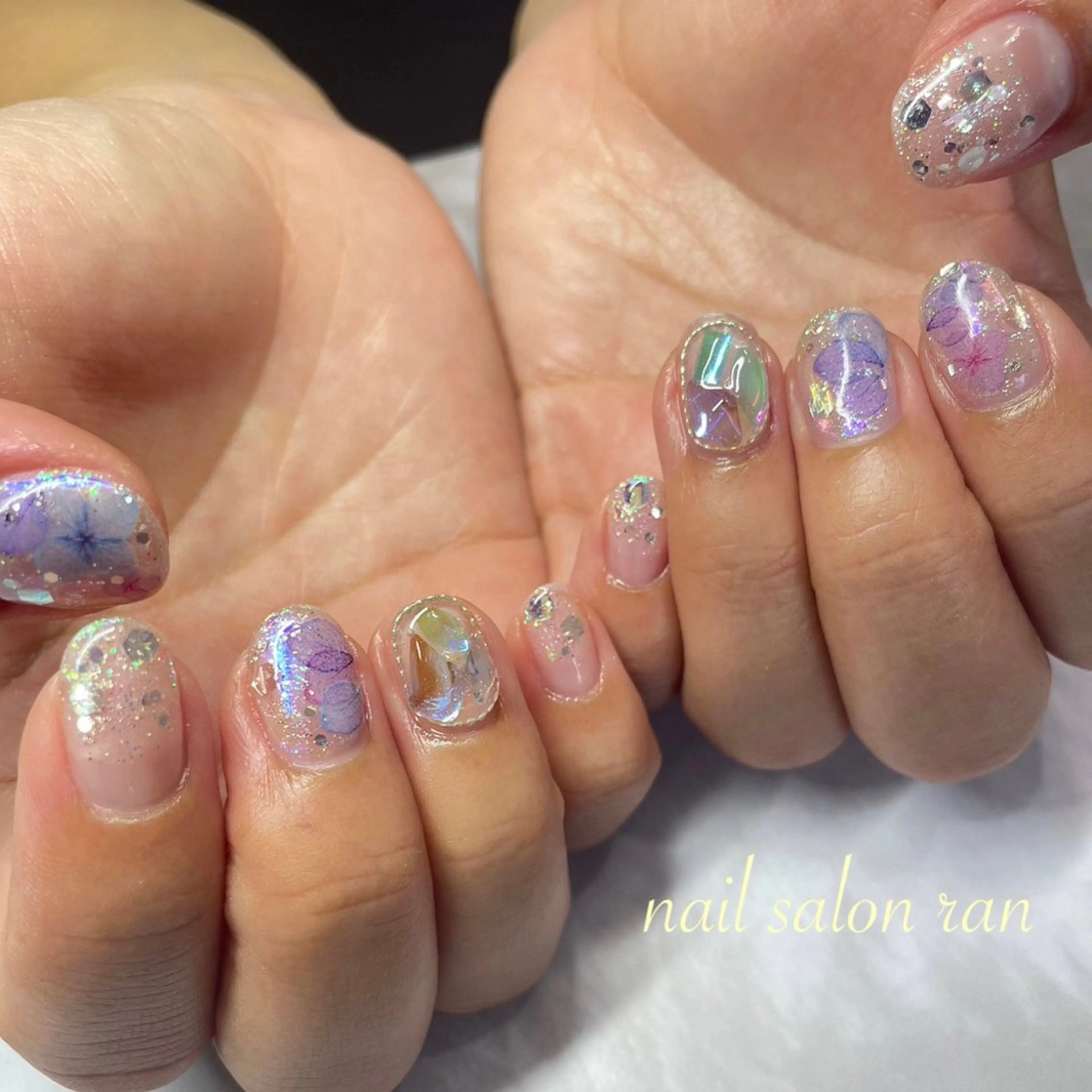 ネイル グラデーション キラキラネイル ラメ(グリッター) ラメグラデーション ハンドネイル ハンドケア nailsalon ranのネイルデザイン