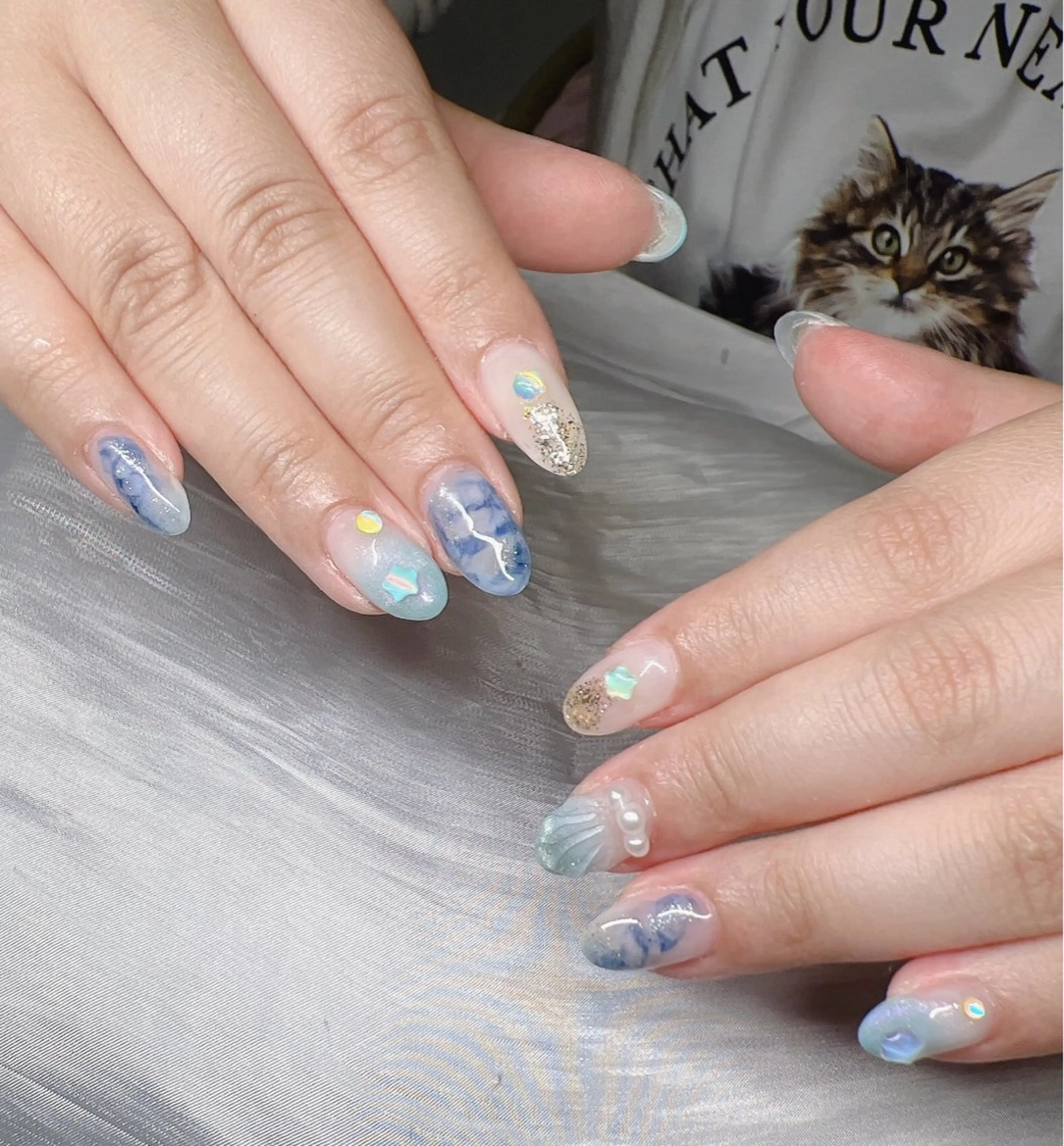 ネイル 長さ出し グラデーション 卒業式 キラキラネイル マグネットネイル ハンドネイル Lee Nailsのネイルデザイン