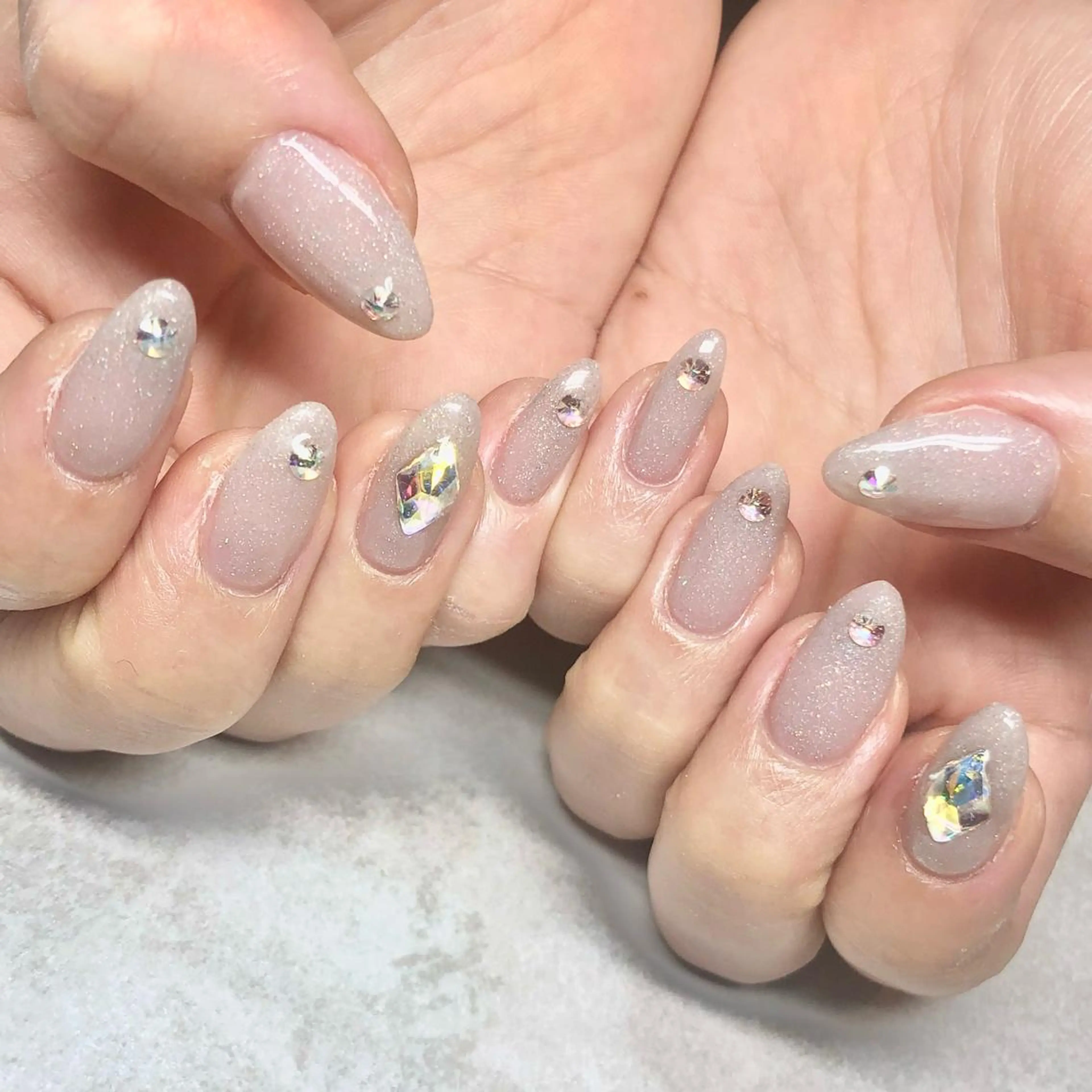 ネイル グラデーション 韓国ネイル ラメ(グリッター) ラメグラデーション ワンカラーネイル ハンドネイル tiare ayaのネイルデザイン