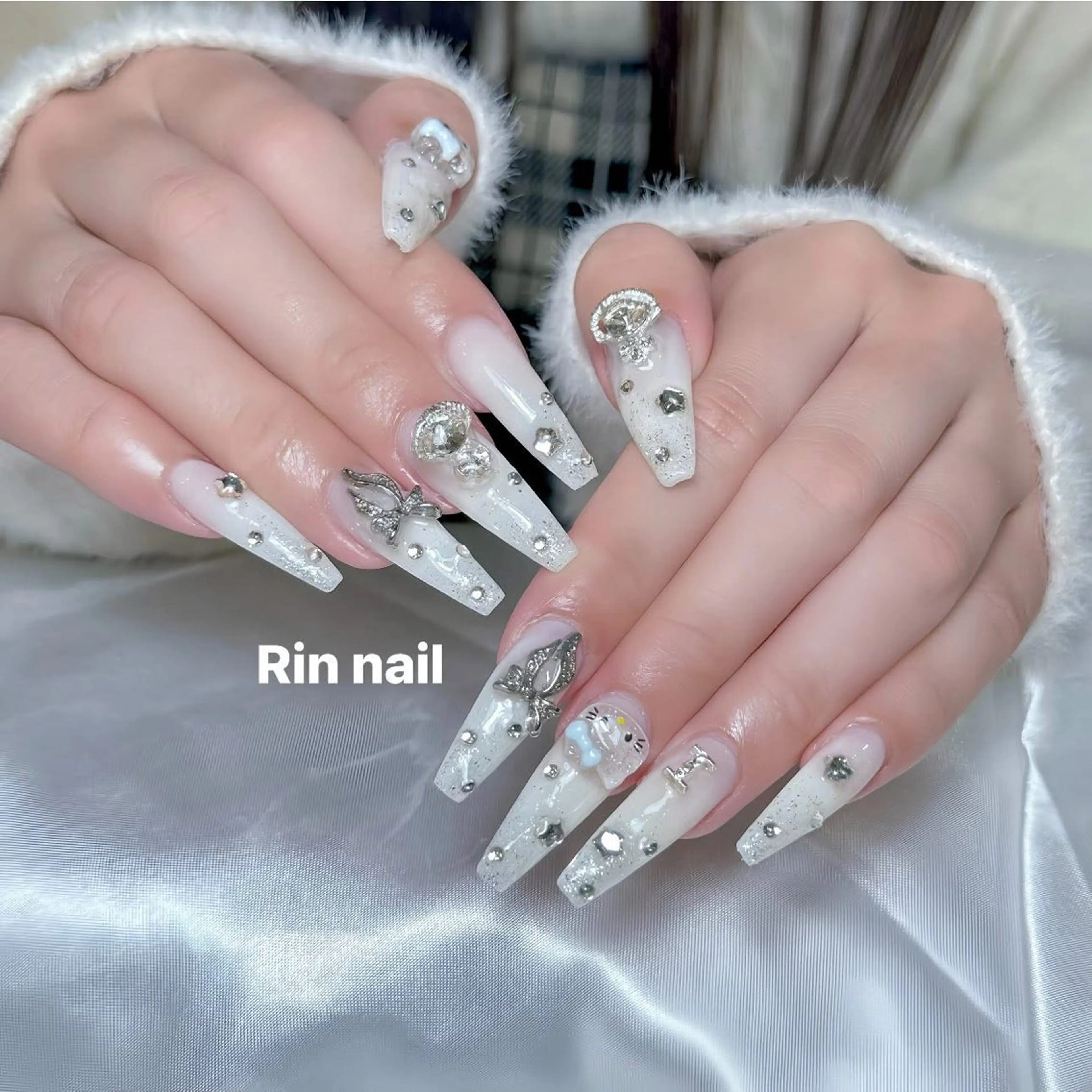 ネイル アニマル柄 ボルドー ブラウン チークネイル フレンチネイル Rin Nail 新大久保店のネイルデザイン