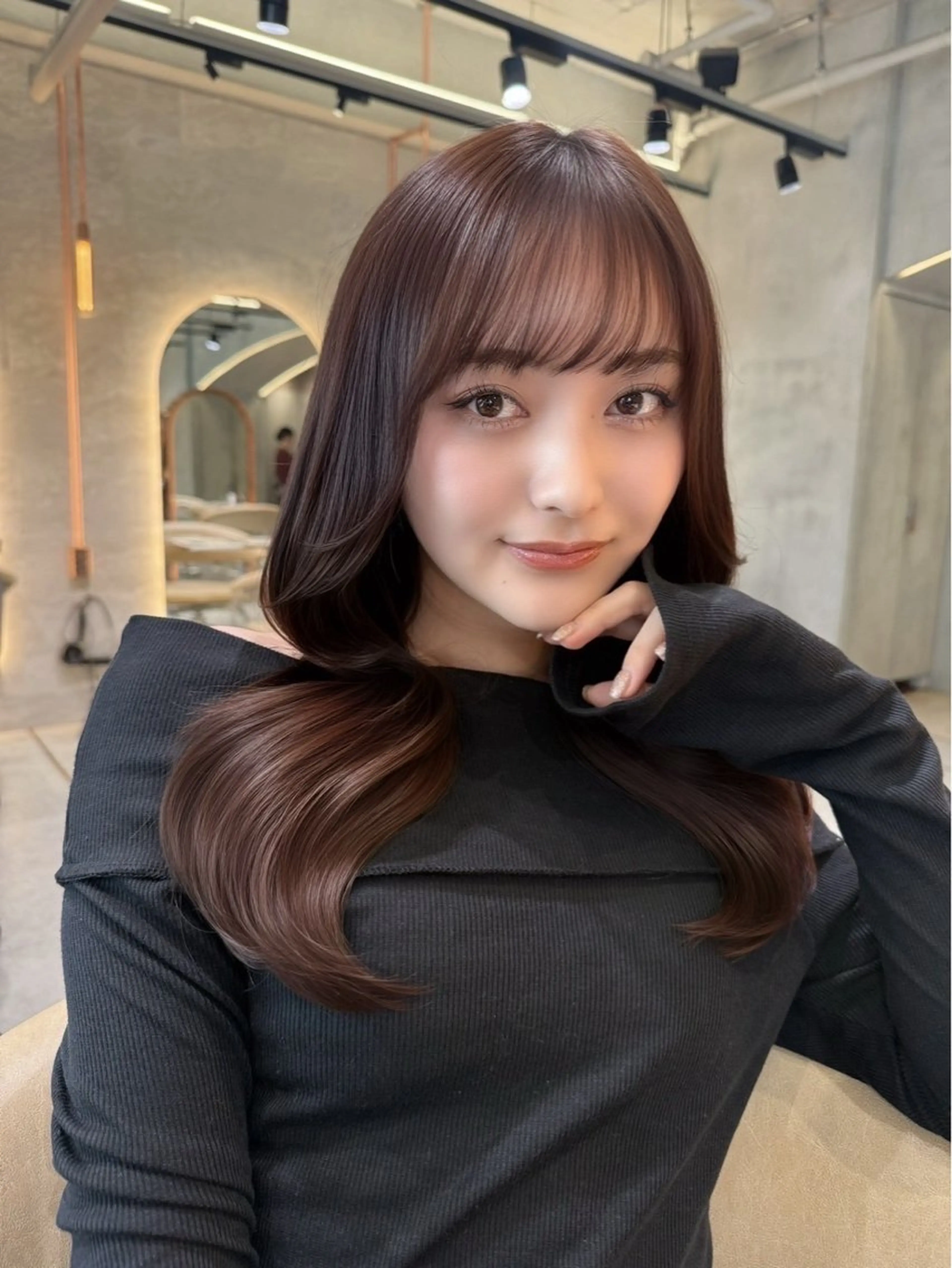 カラー 澤田 美空のヘアスタイル