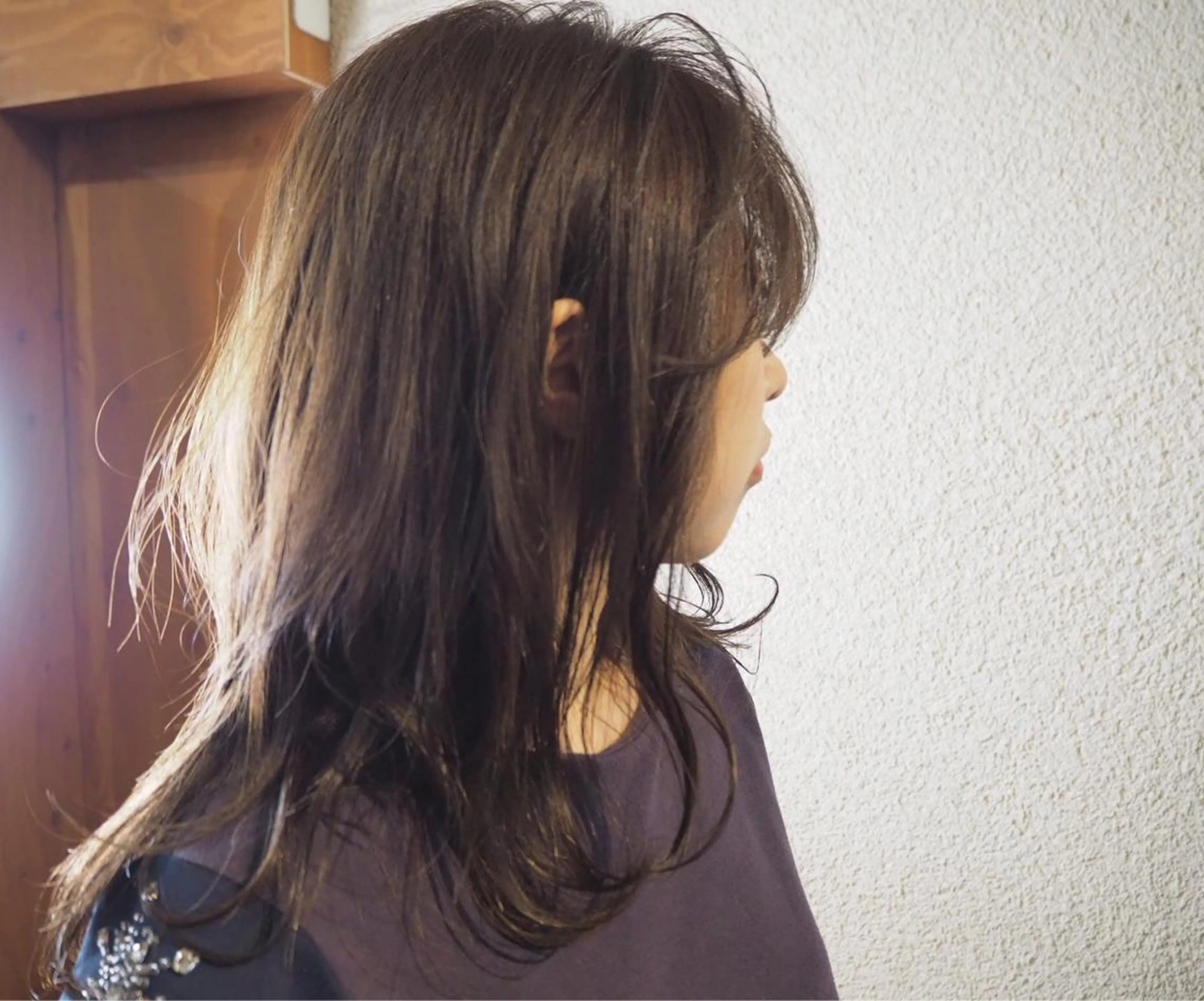 セミロング カラー カット ヘアカラー トリートメント 菅村 勇亮のヘアスタイル