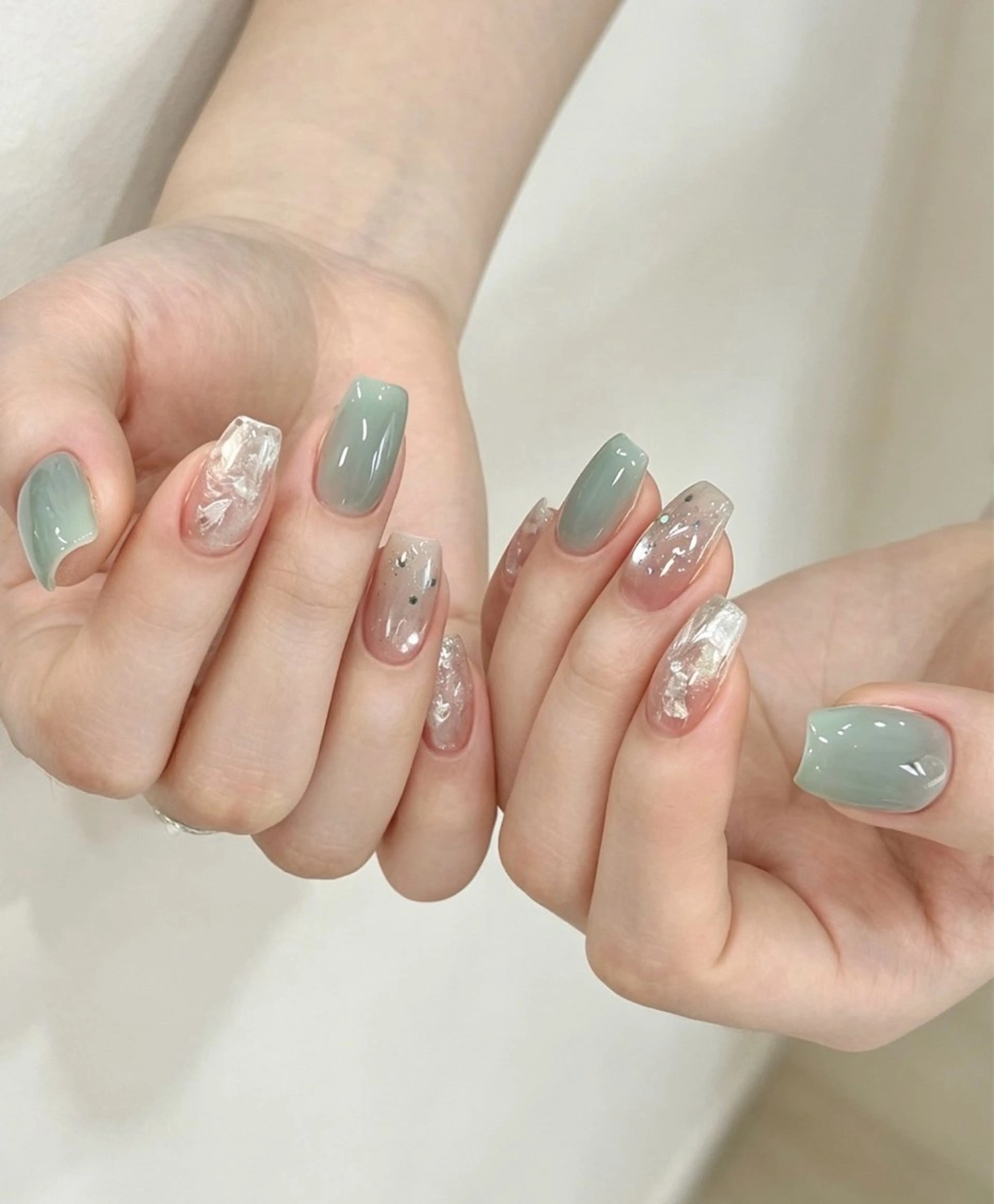 ネイル オーロラネイル チークネイル 成人式 長さ出し ジェルネイル ハンドネイル YUYI.nail salonのネイルデザイン