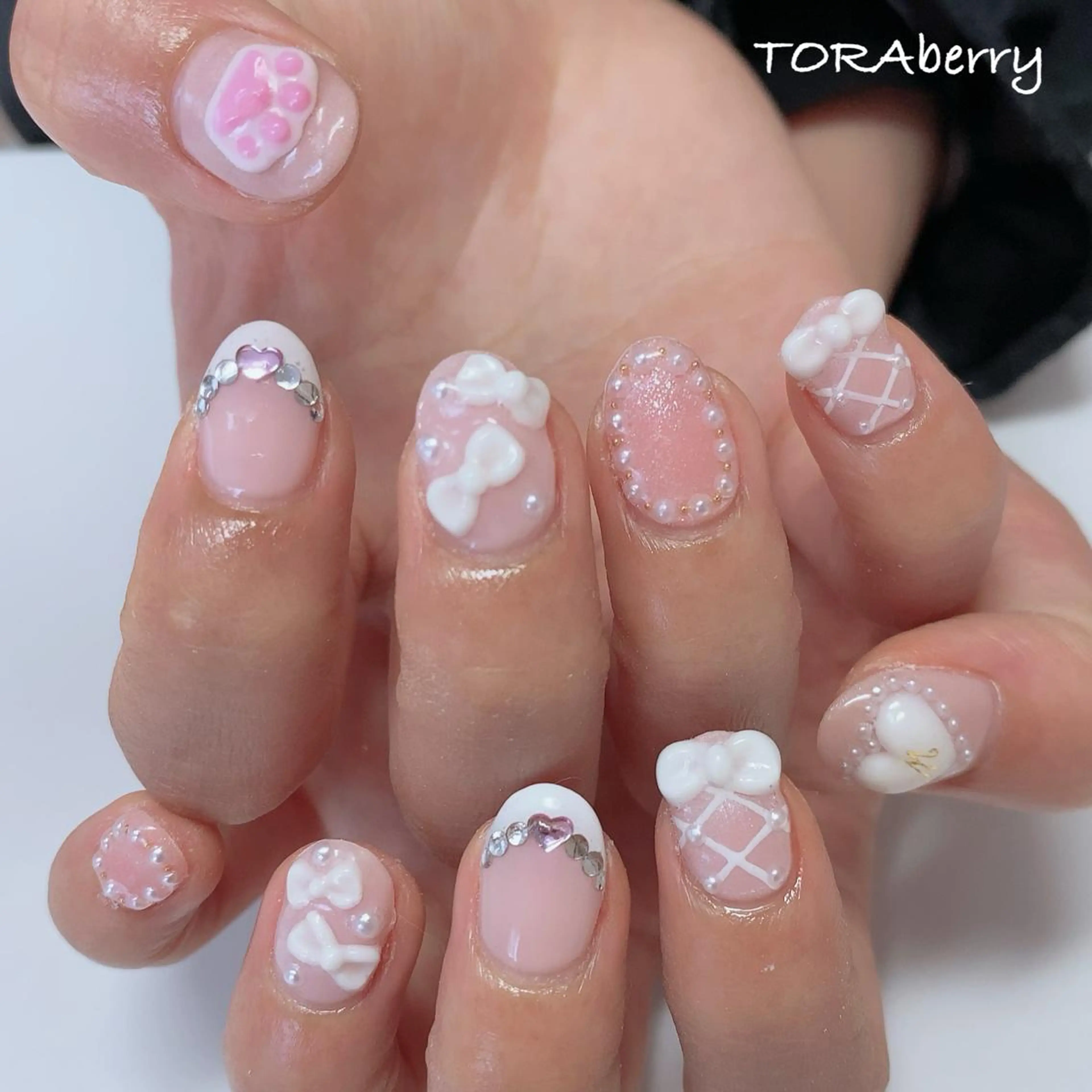 ネイル ハンドネイル ネイリスト なつみのネイルデザイン