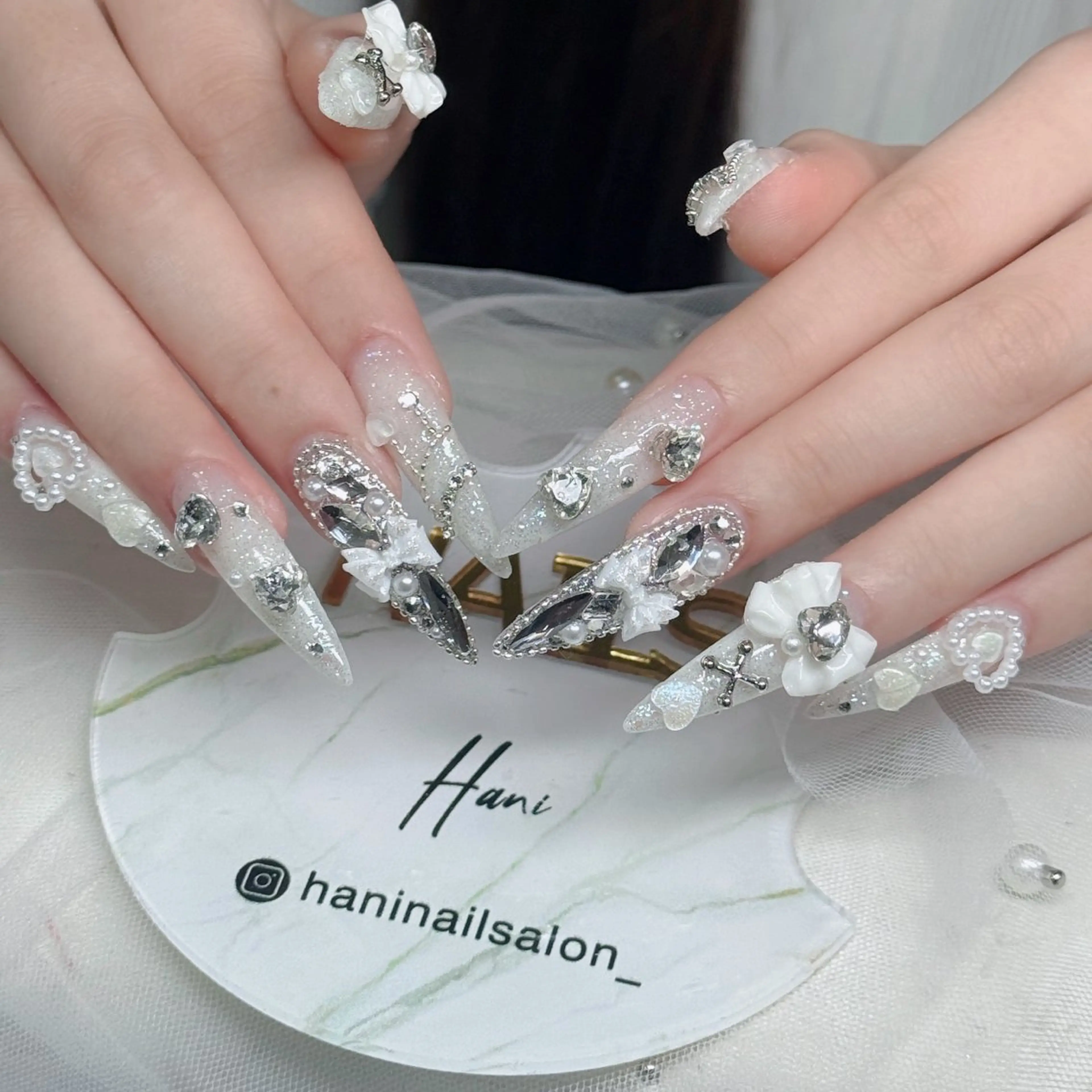 ネイル べっ甲ネイル チークネイル フラッシュネイル フラワーネイル フットネイル ハンドネイル Hani Nail Salonのネイルデザイン