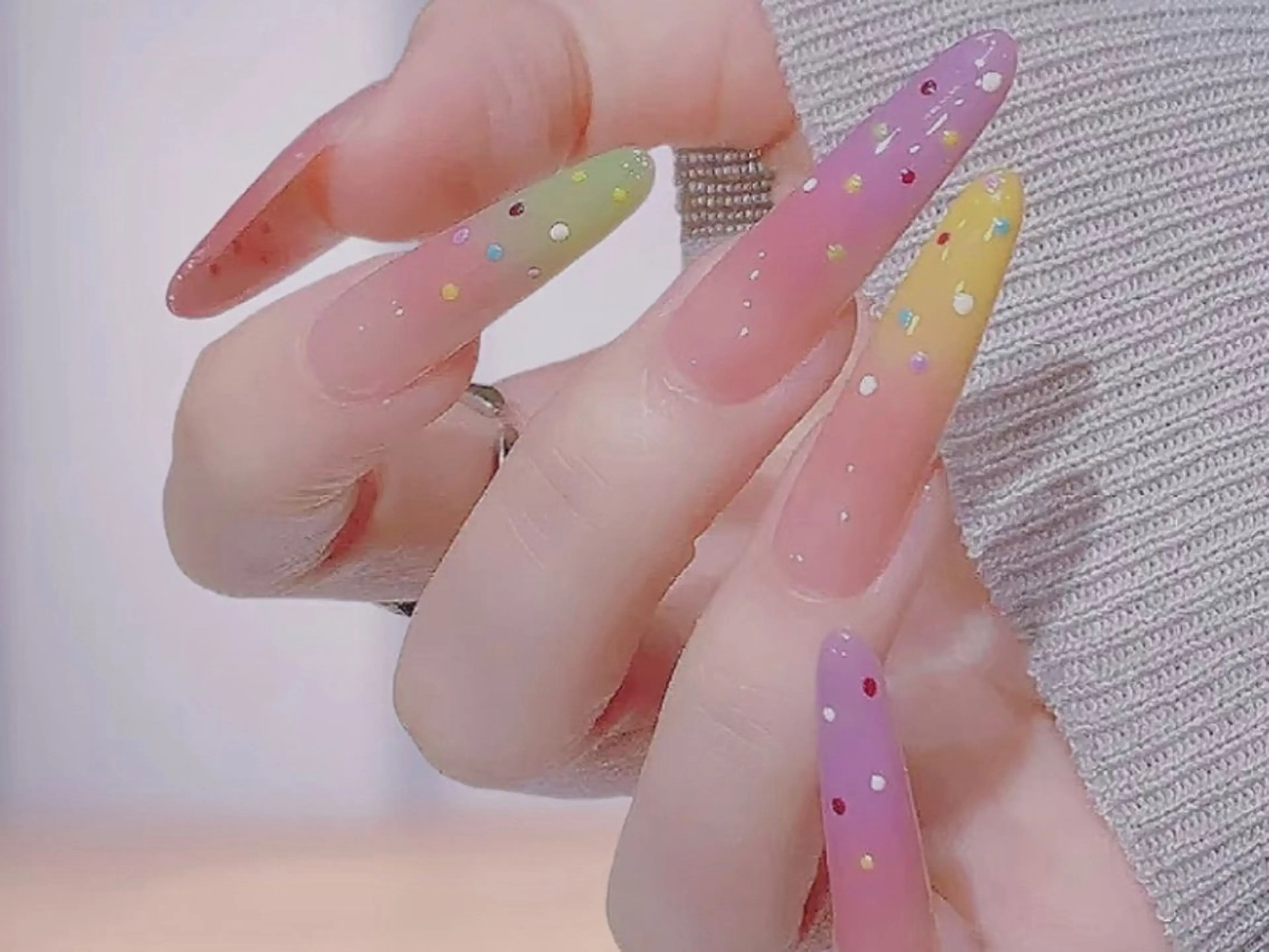 ネイル オーロラネイル チークネイル 長さ出し フットネイル フレンチネイル AND Nail 長さだし専門店のネイルデザイン