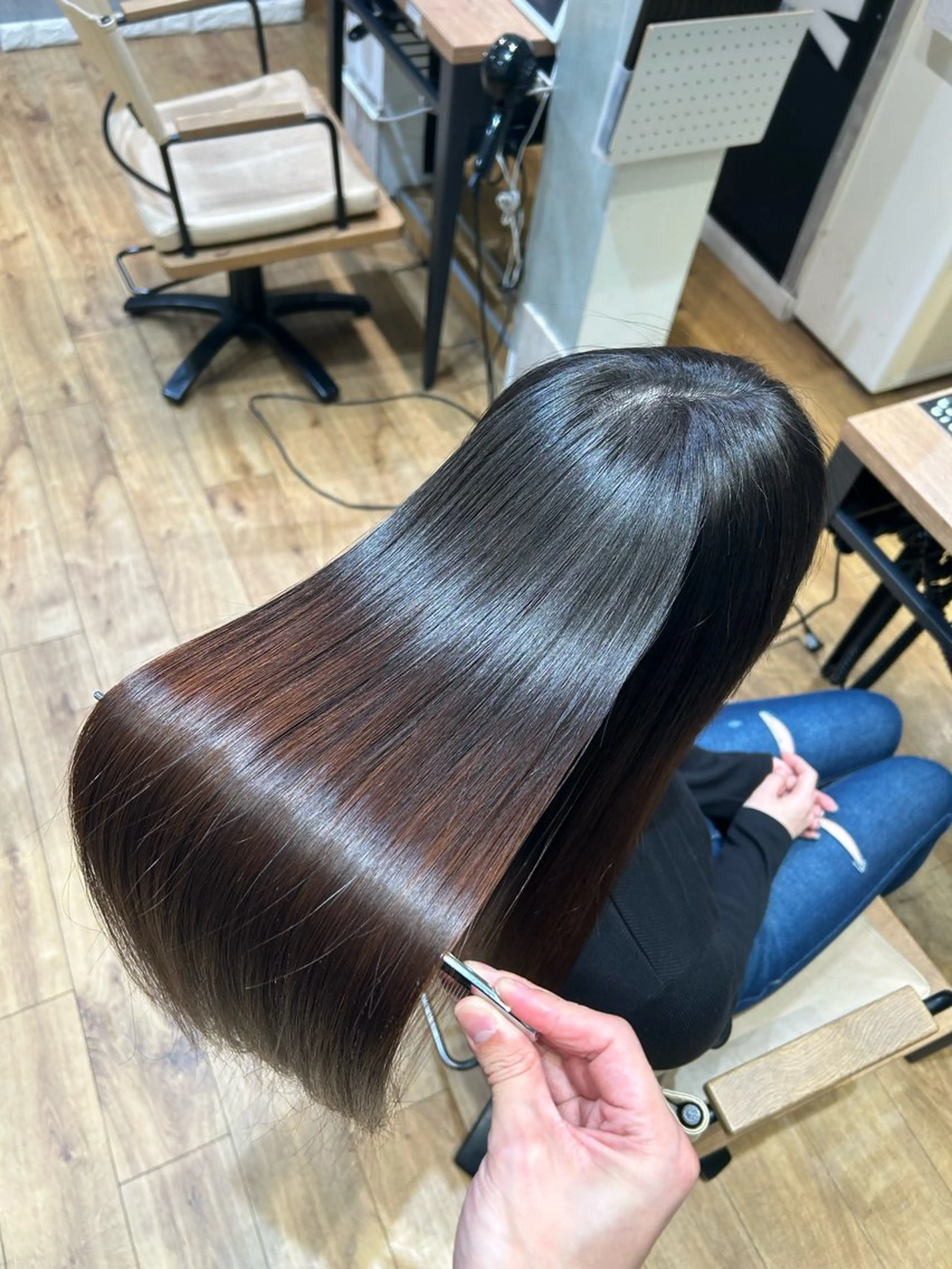 ロング 縮毛矯正 トリートメント 若槻 雄哉のヘアスタイル